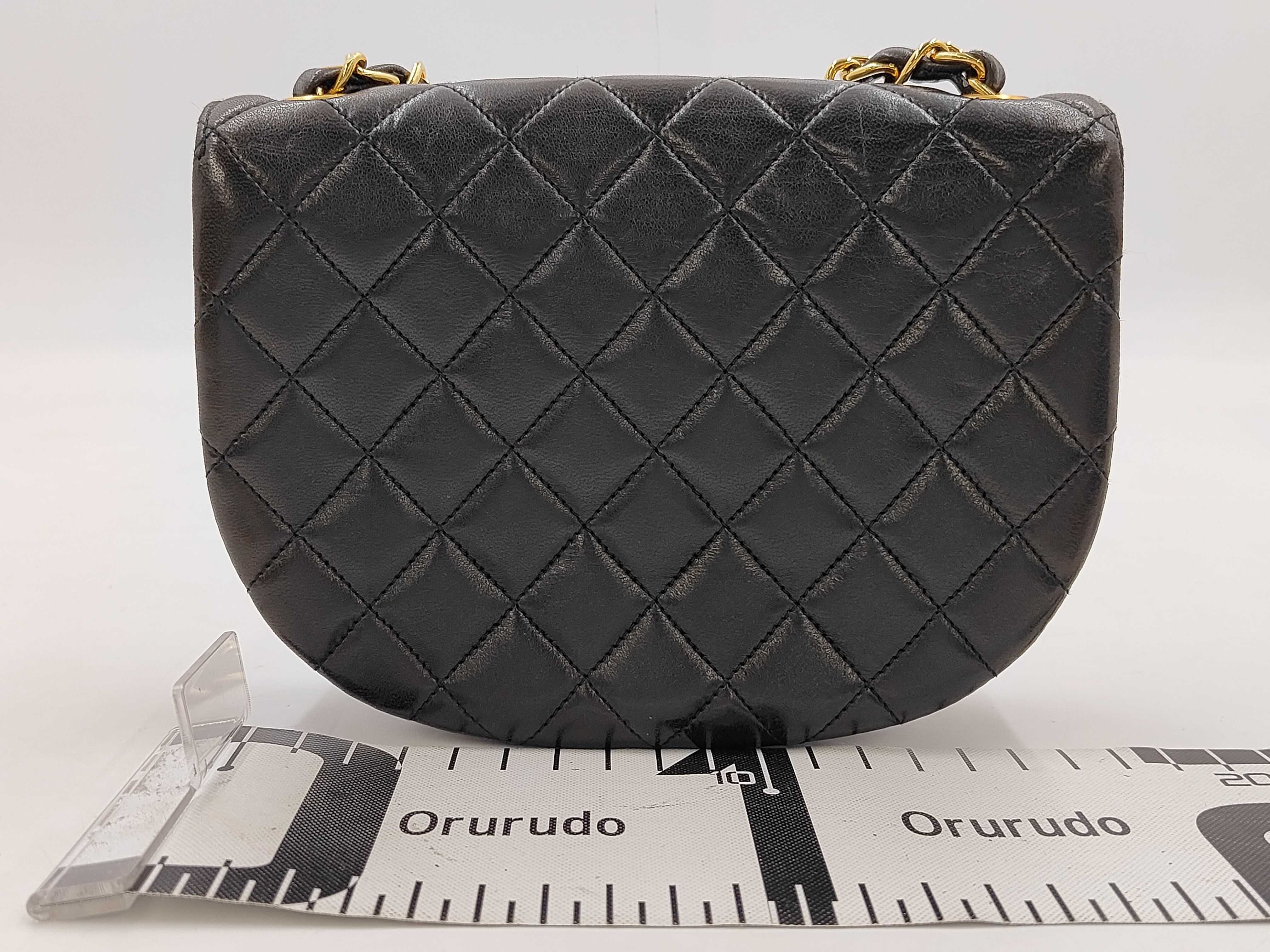 Lambskin Matelassé Pochette Chain Shoulder Bag — view 2