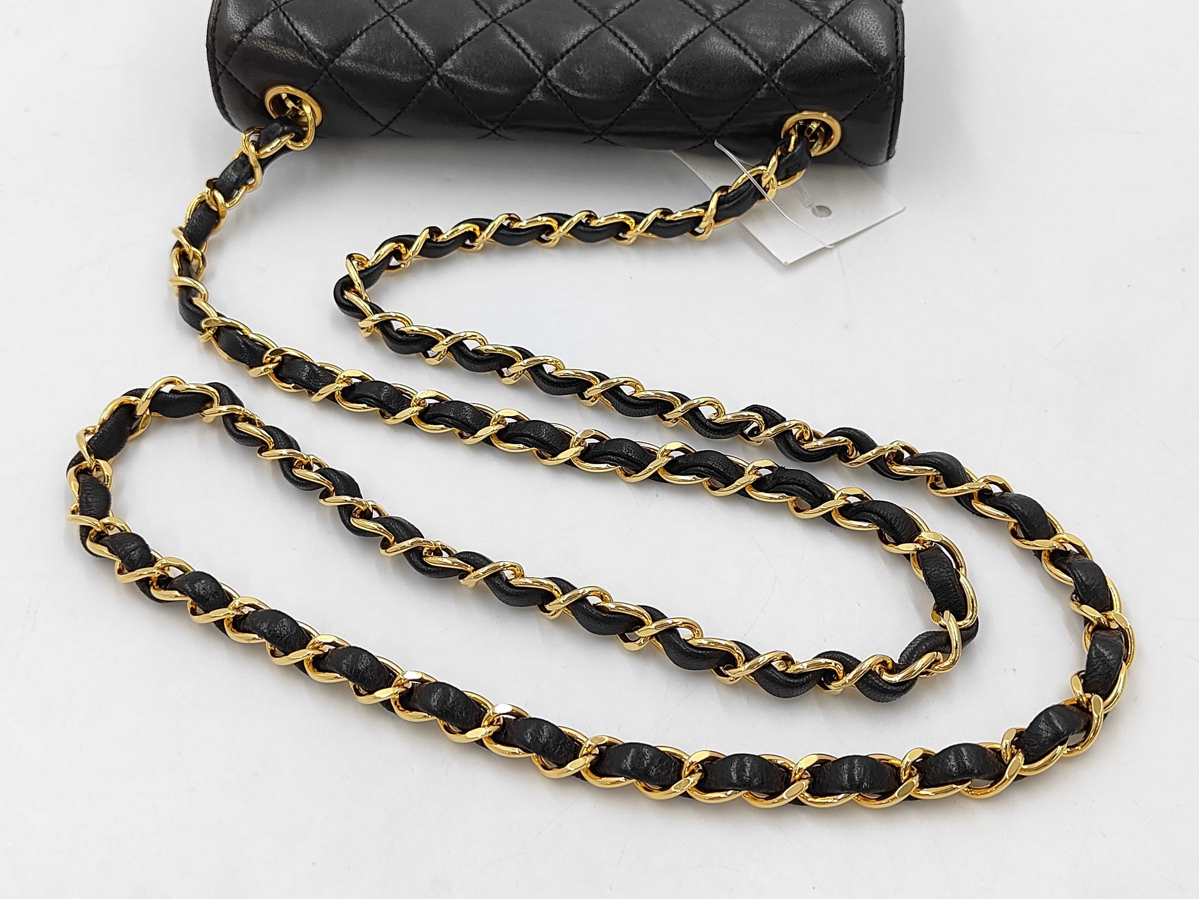 Lambskin Matelassé Pochette Chain Shoulder Bag — view 3
