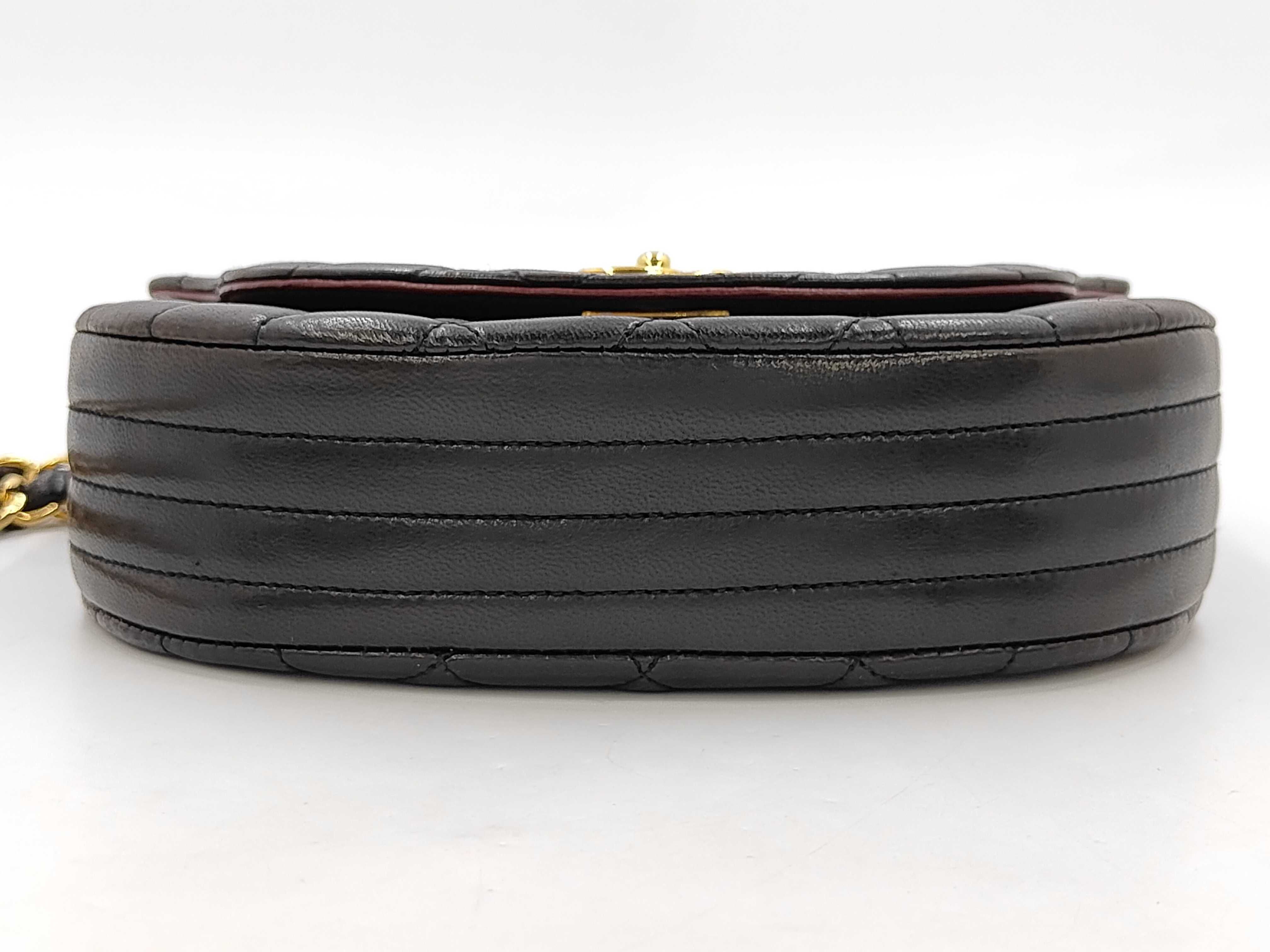 Lambskin Matelassé Pochette Chain Shoulder Bag — view 7
