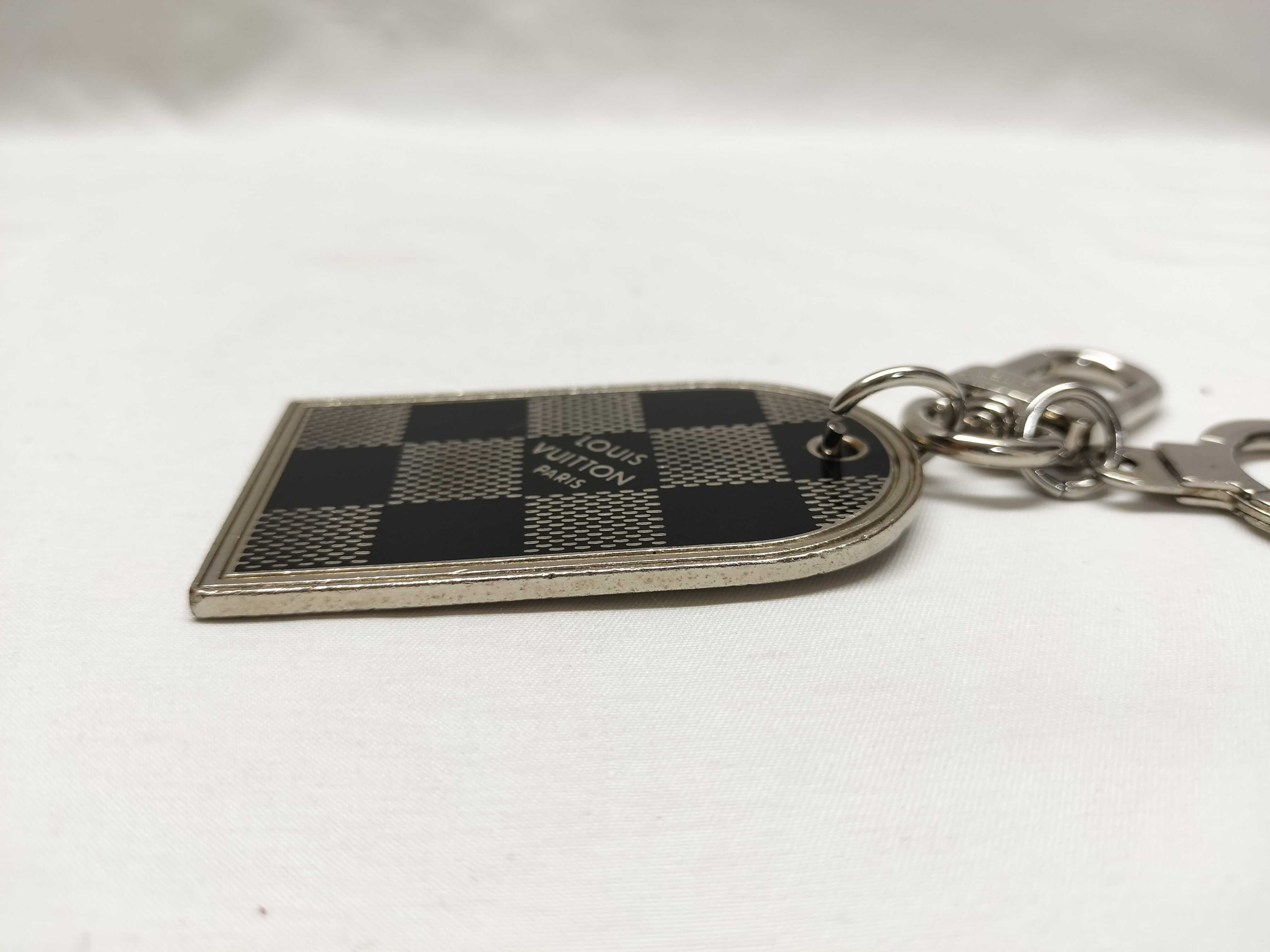 Damier Porte Clés Porte Address Keychain Key Case — view 3