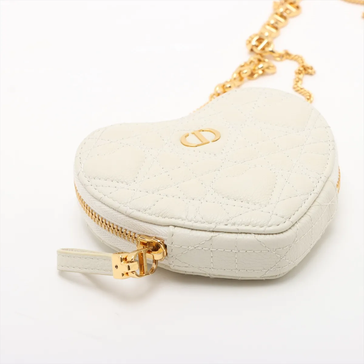 Heart Cannage Caro Leather Chain Shoulder Bag White — view 4