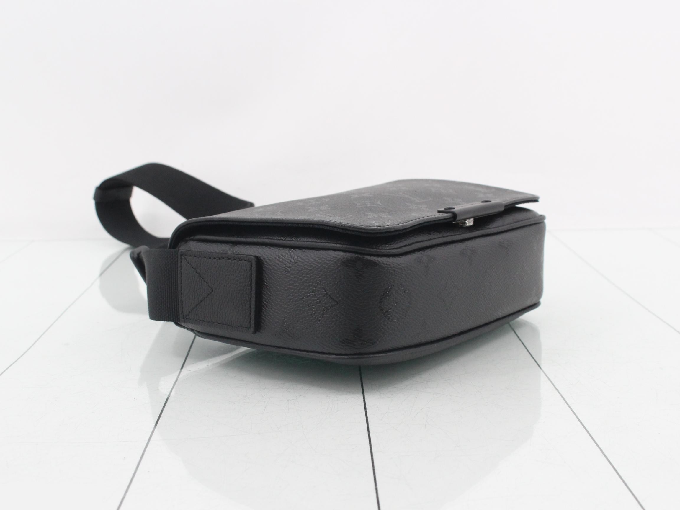 Monogram Midnight Canvas Mustille MINI — view 5