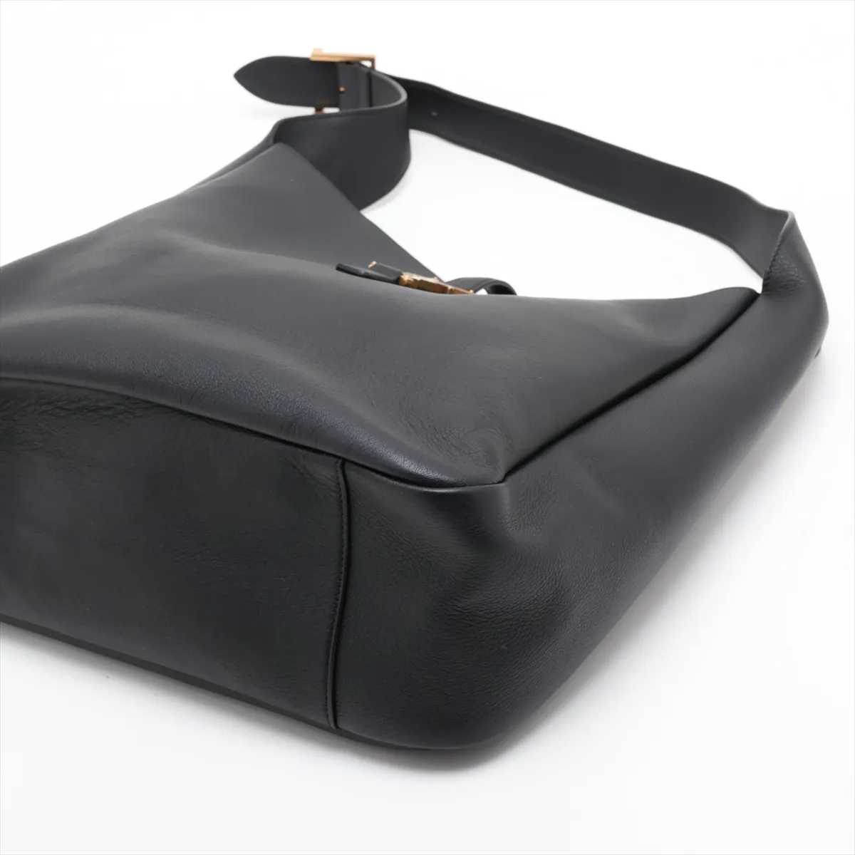 LE 5 A 7 Large 753837 Leather Shoulder Bag, Black — view 3