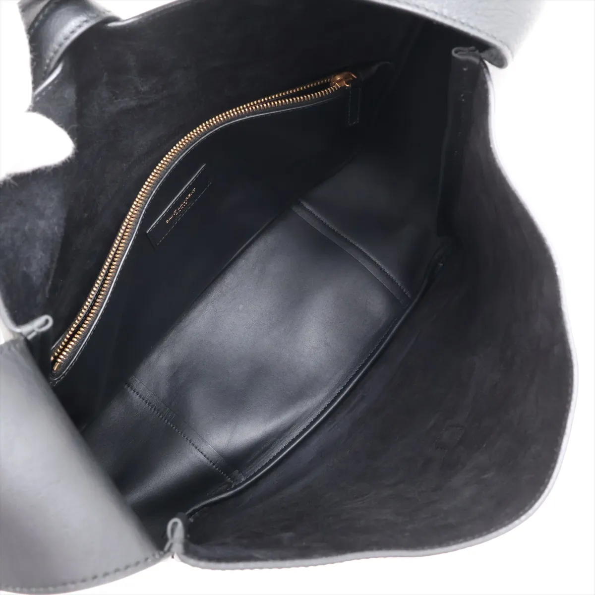 LE 5 A 7 Large 753837 Leather Shoulder Bag, Black — view 6