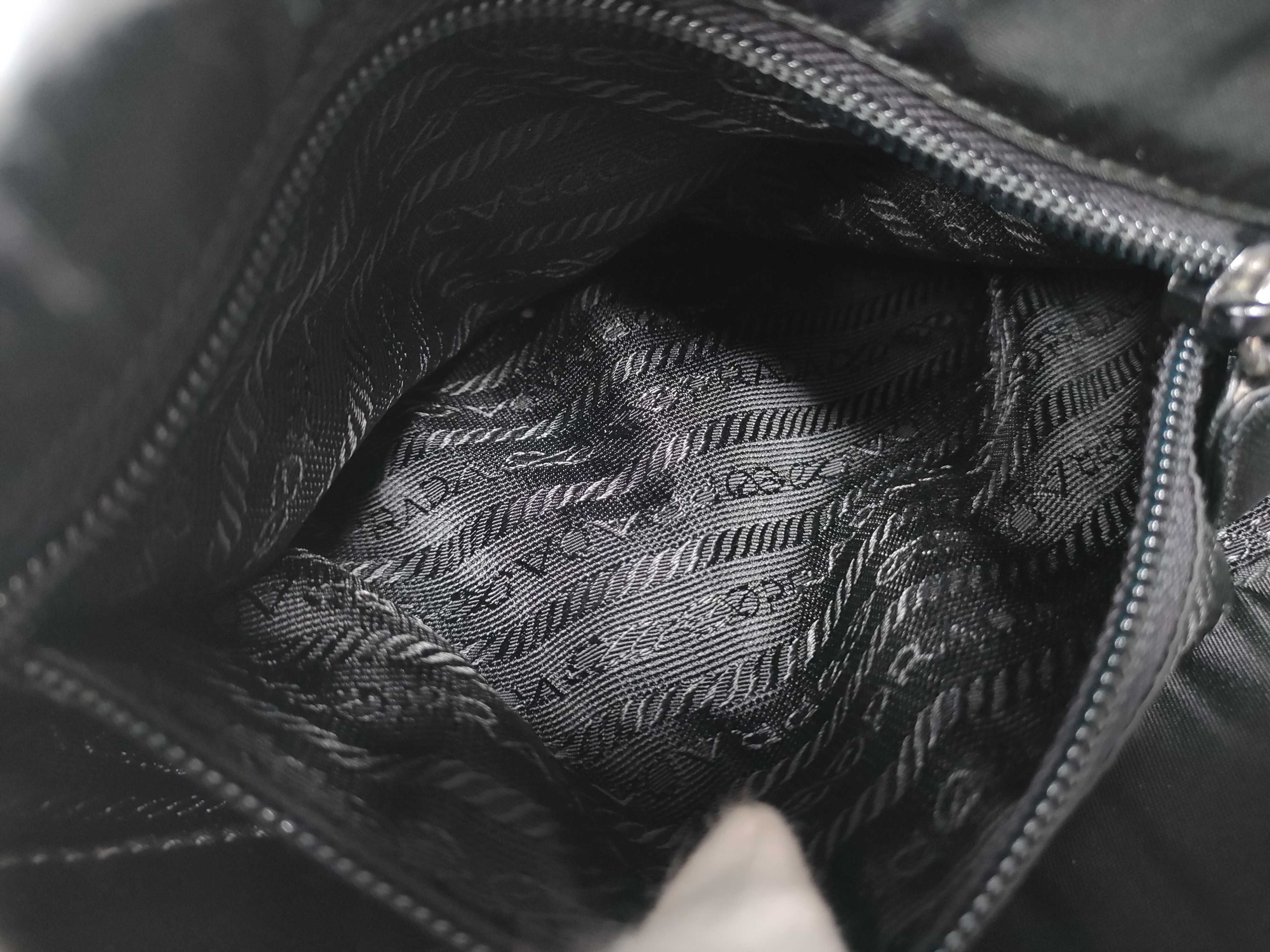 Chain Tote Bag Nylon Triangle Logo Tote Bag — view 13