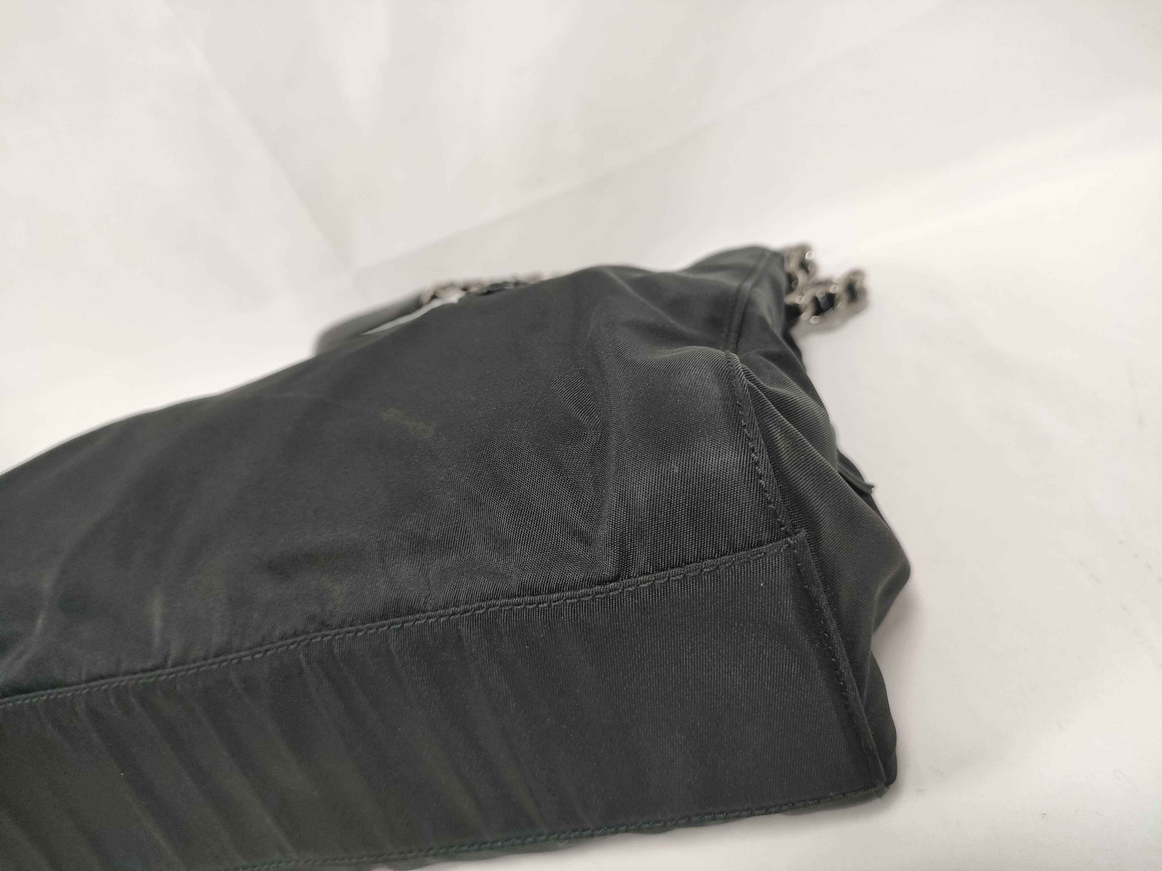 Chain Tote Bag Nylon Triangle Logo Tote Bag — view 4