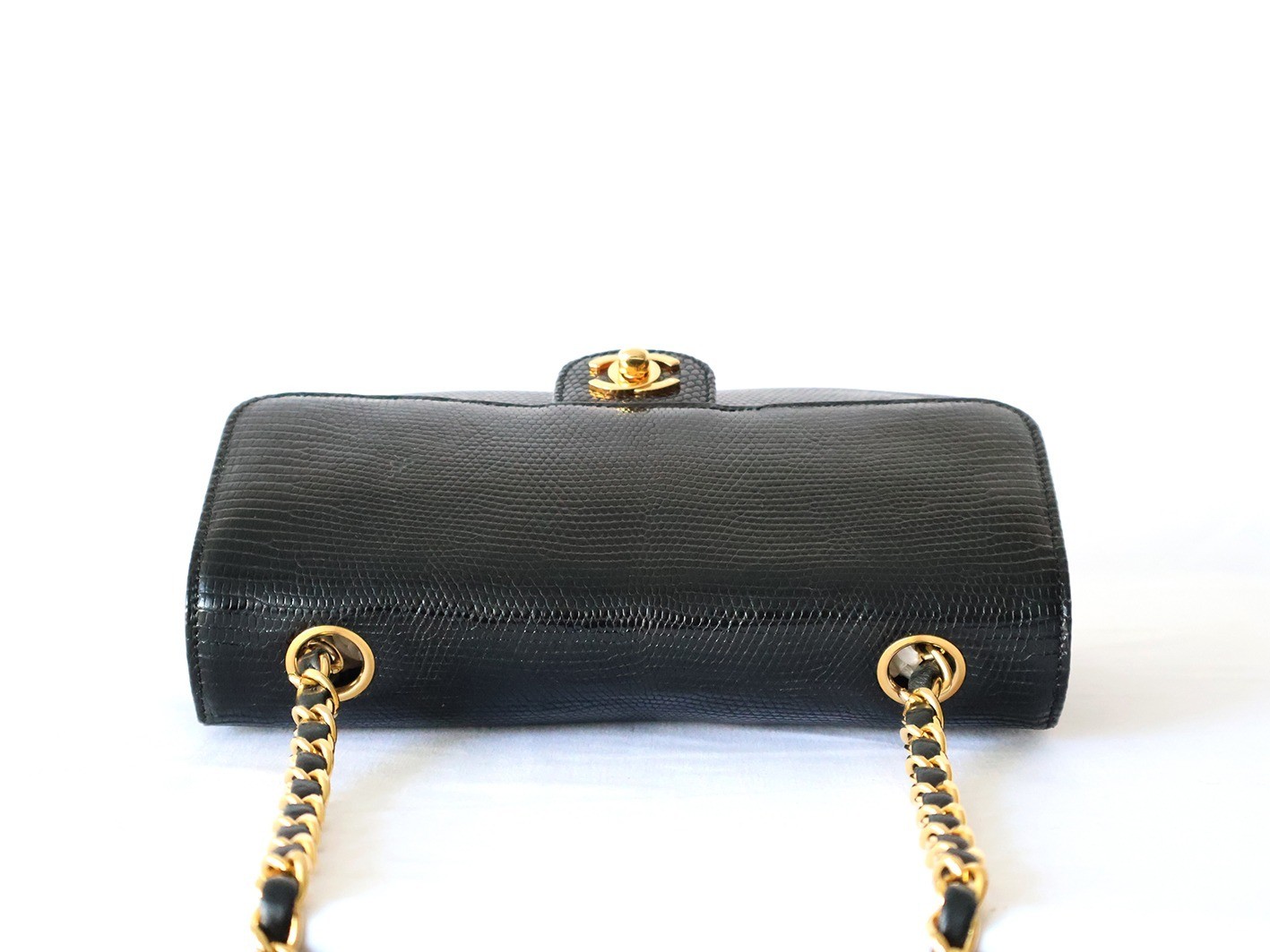Lizard 20 Chain Shoulder Bag, Black — view 8