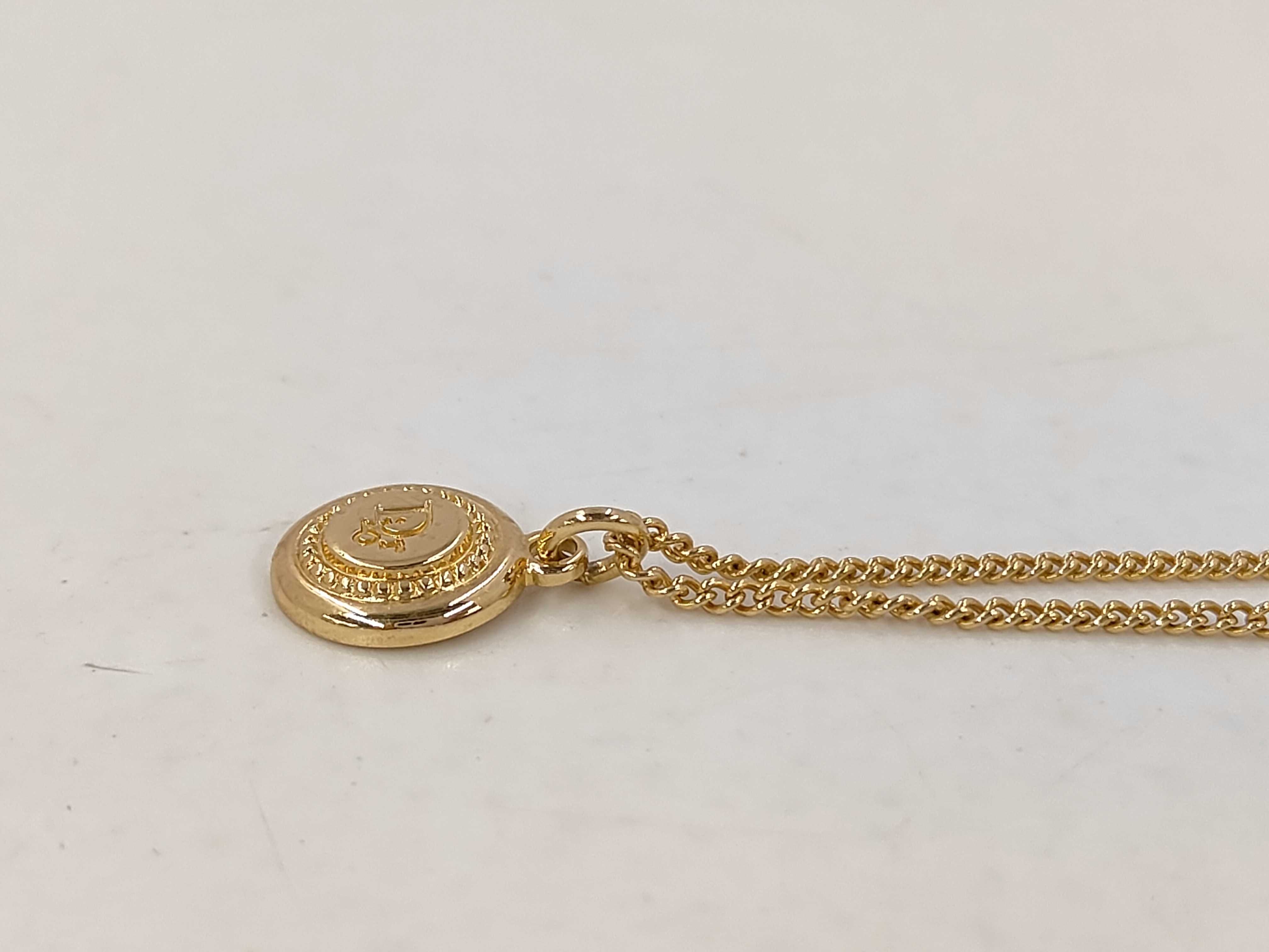 necklace — view 2
