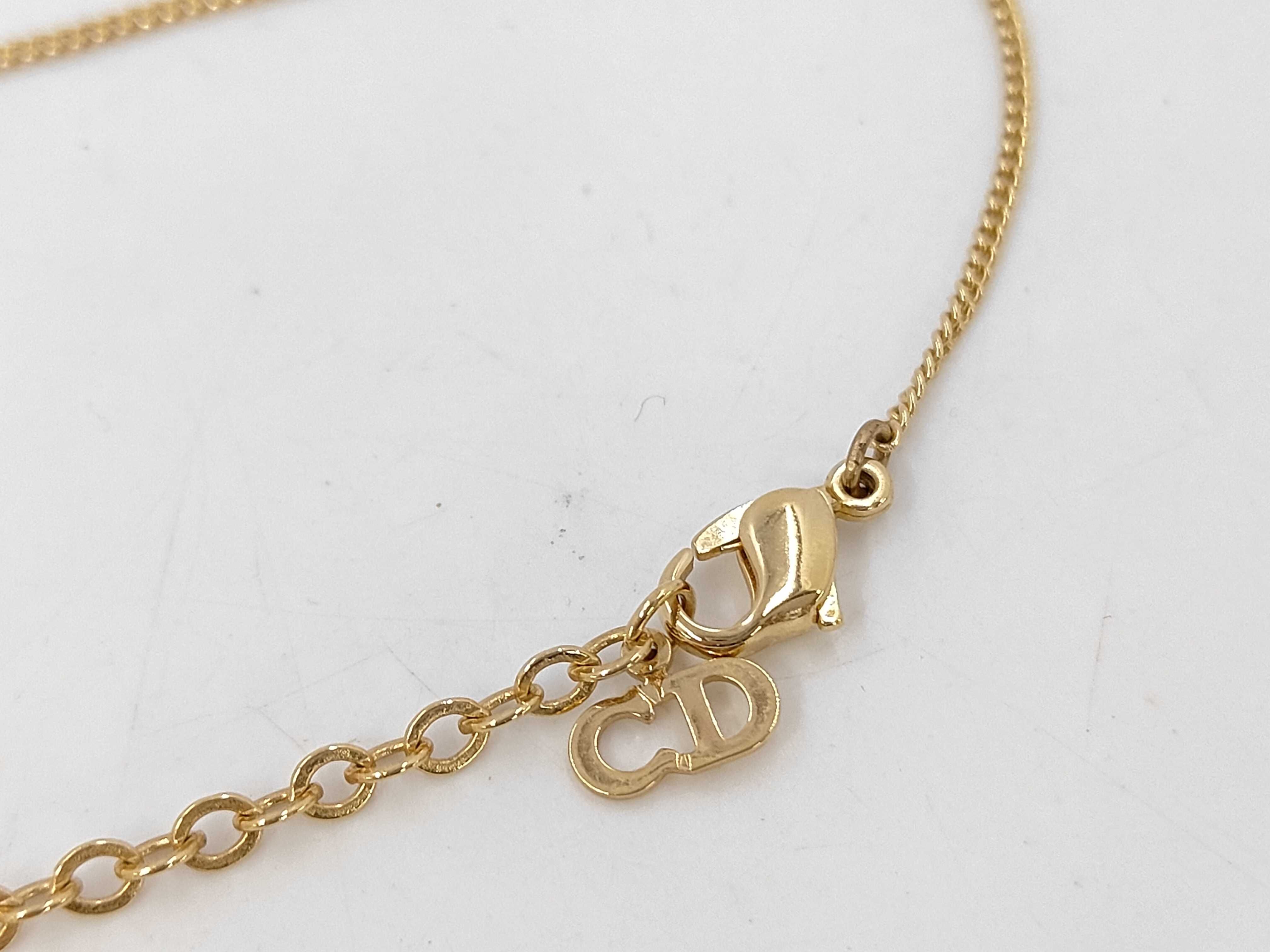 necklace — view 3
