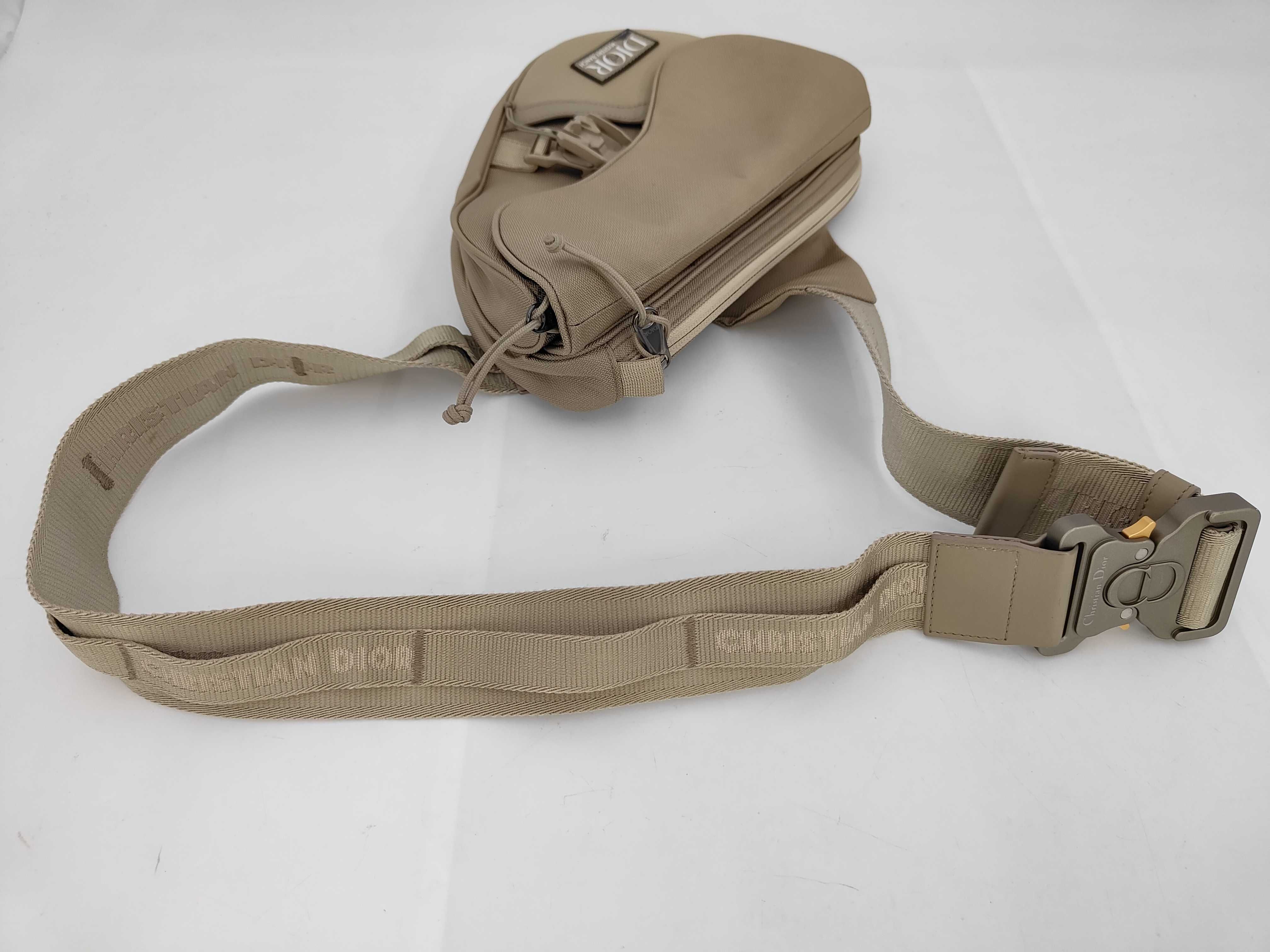 Oblique Saddle Handbag Shoulder Bag — view 3