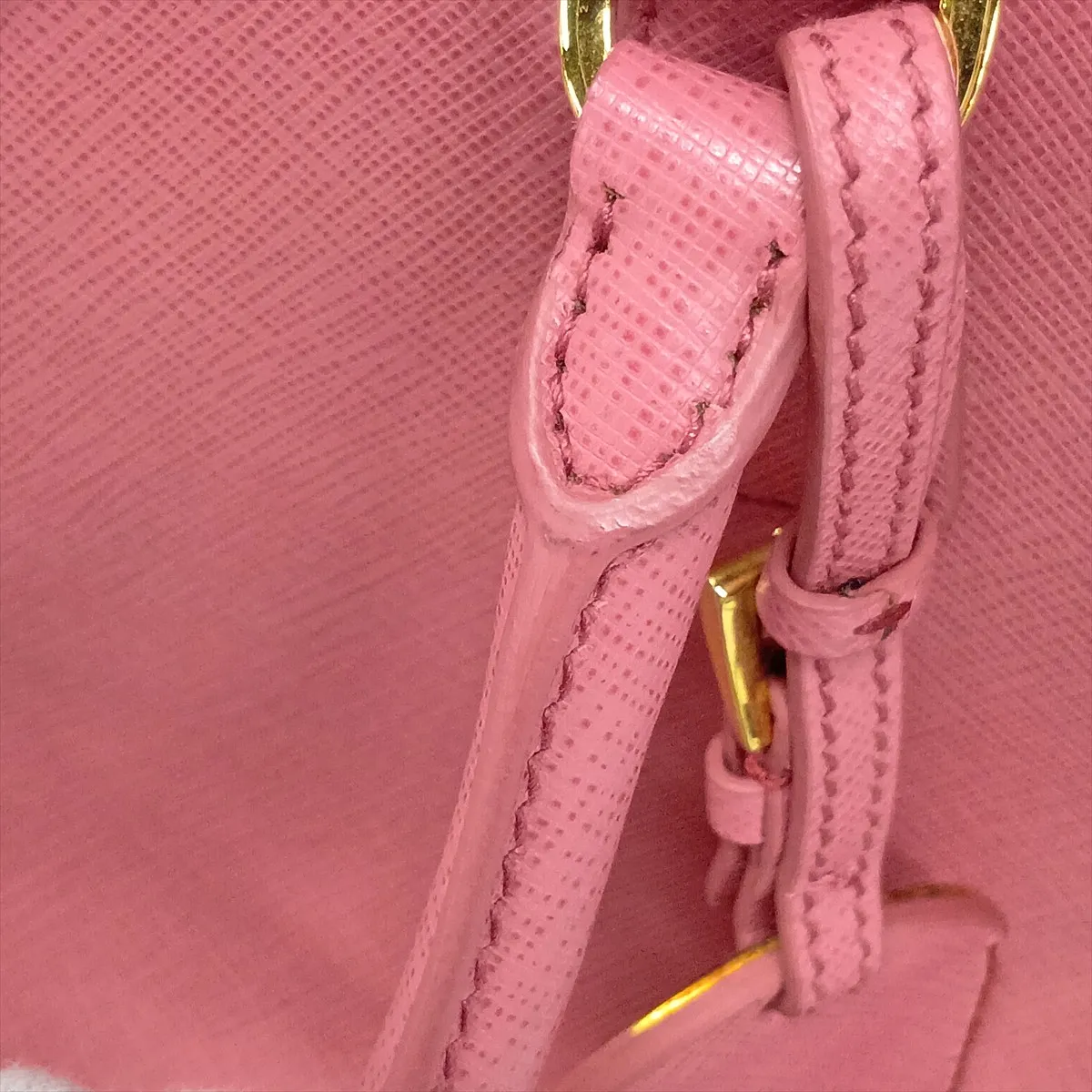 Saffiano Lux BN2558 Leather 2-Way Handbag Pink — view 13