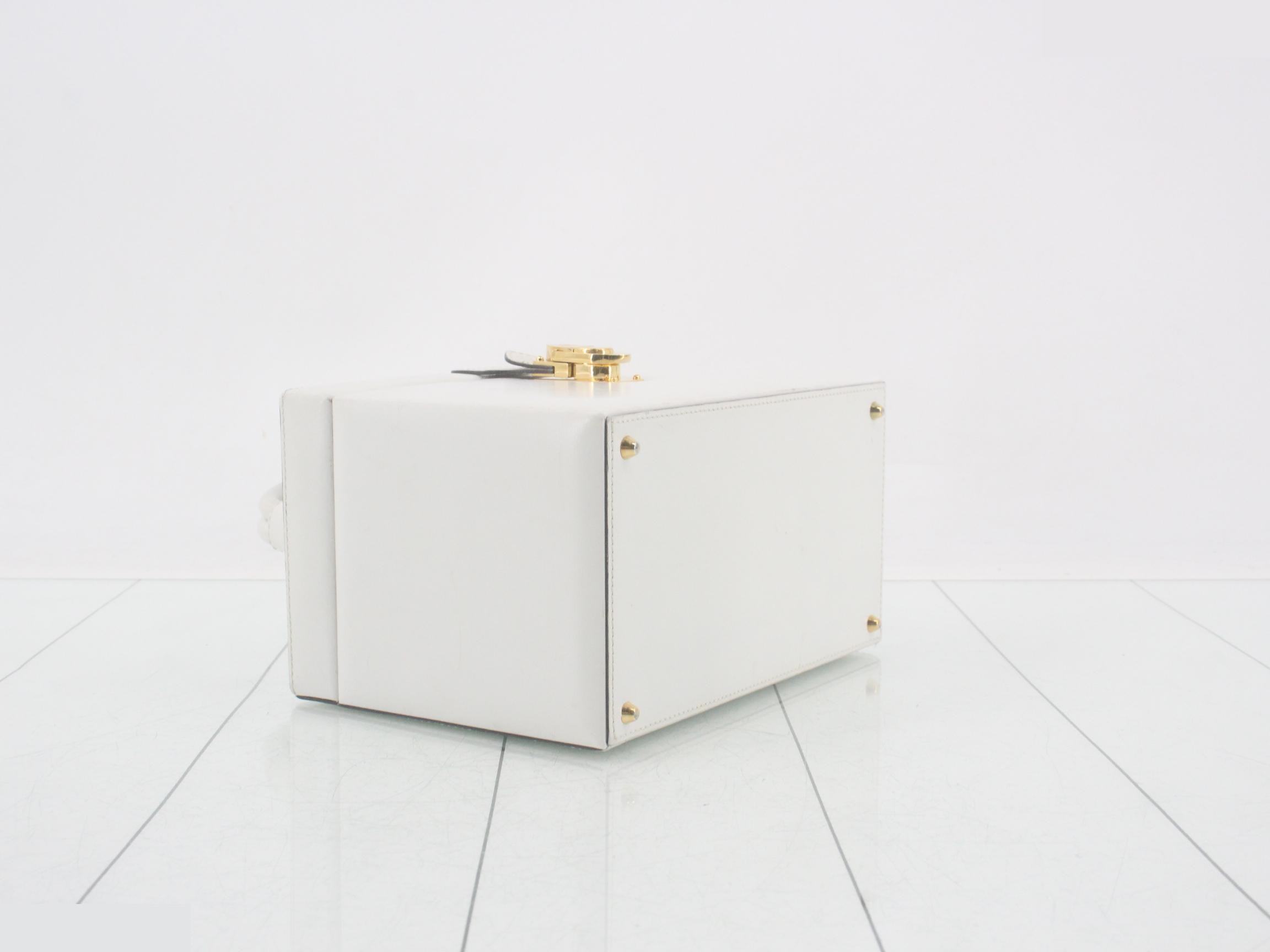 handbag — view 5