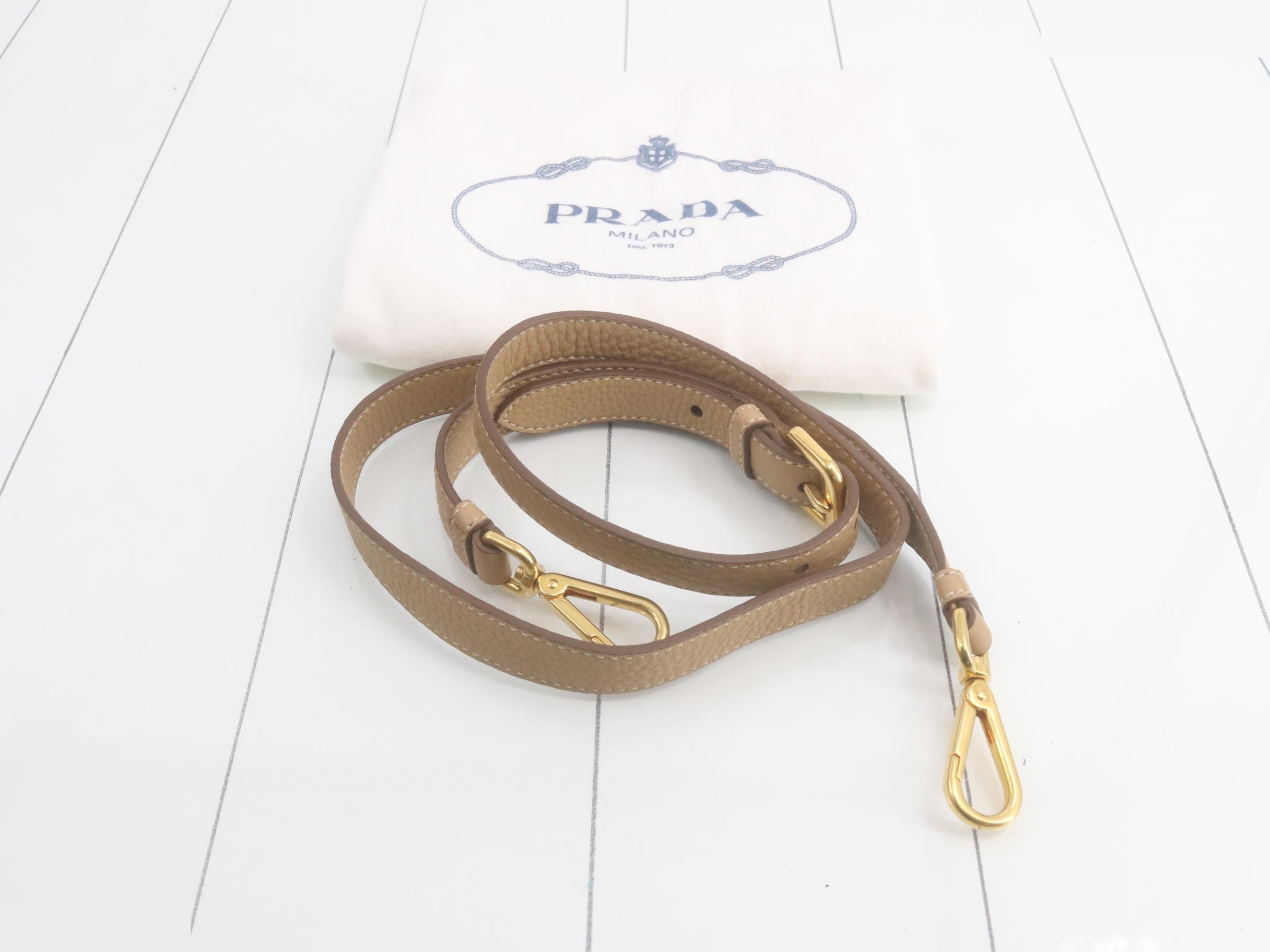 Vitello Daino Leather Tote Bag — view 7