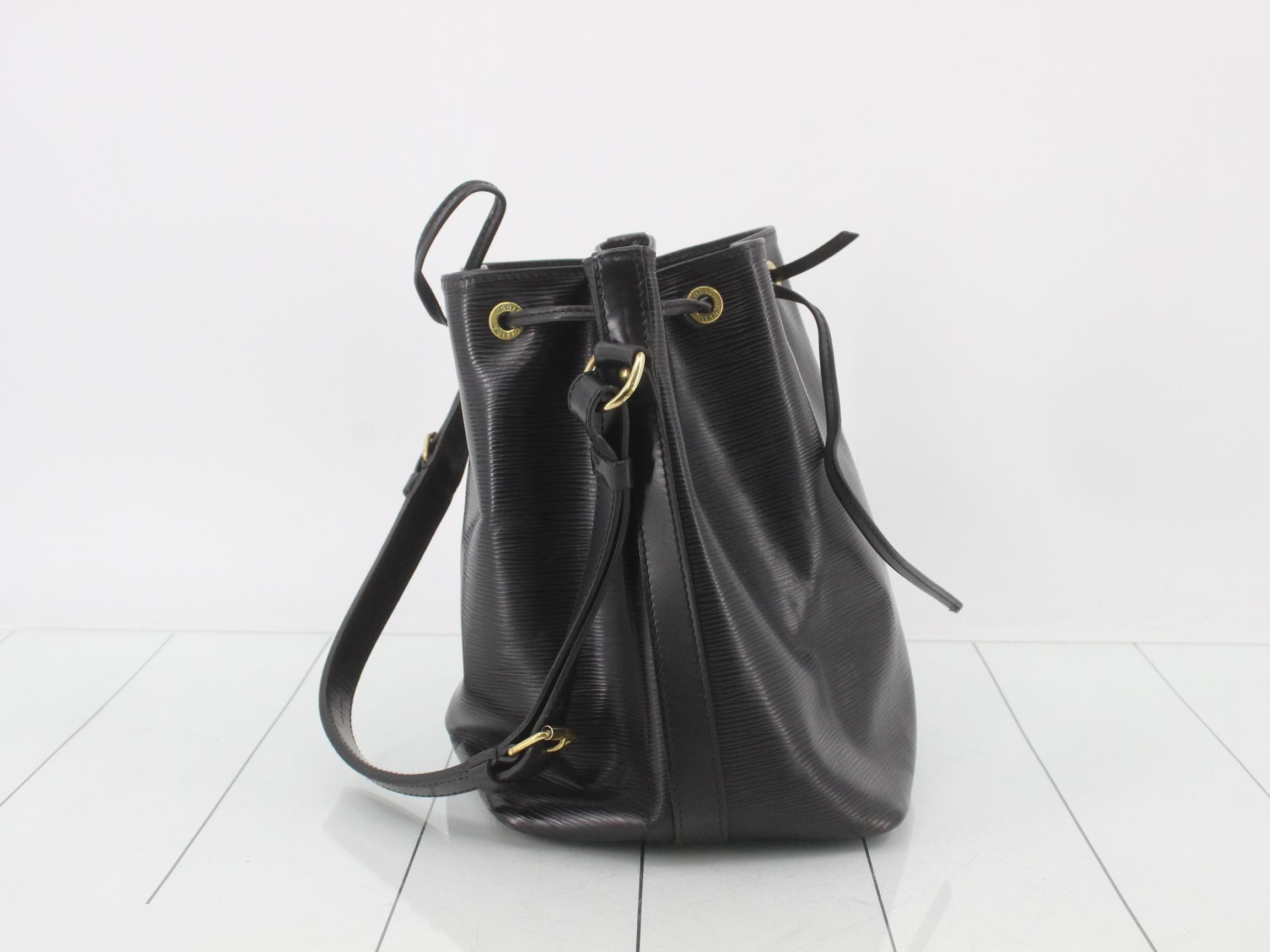 Epi Noé Shoulder Bag — view 4