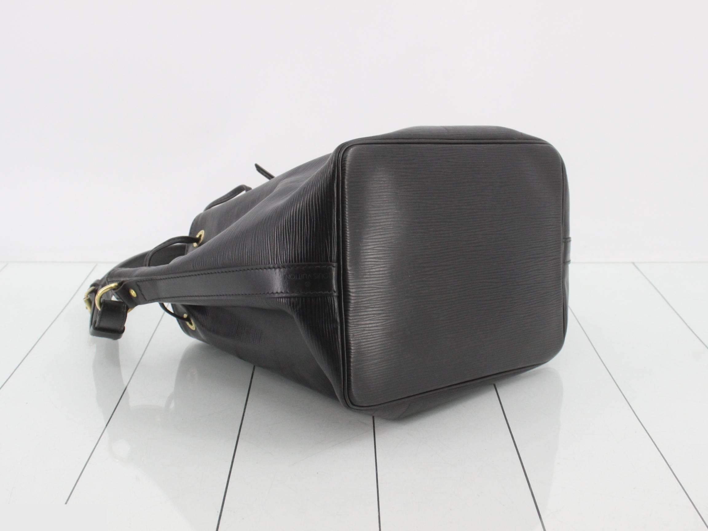 Epi Noé Shoulder Bag — view 5