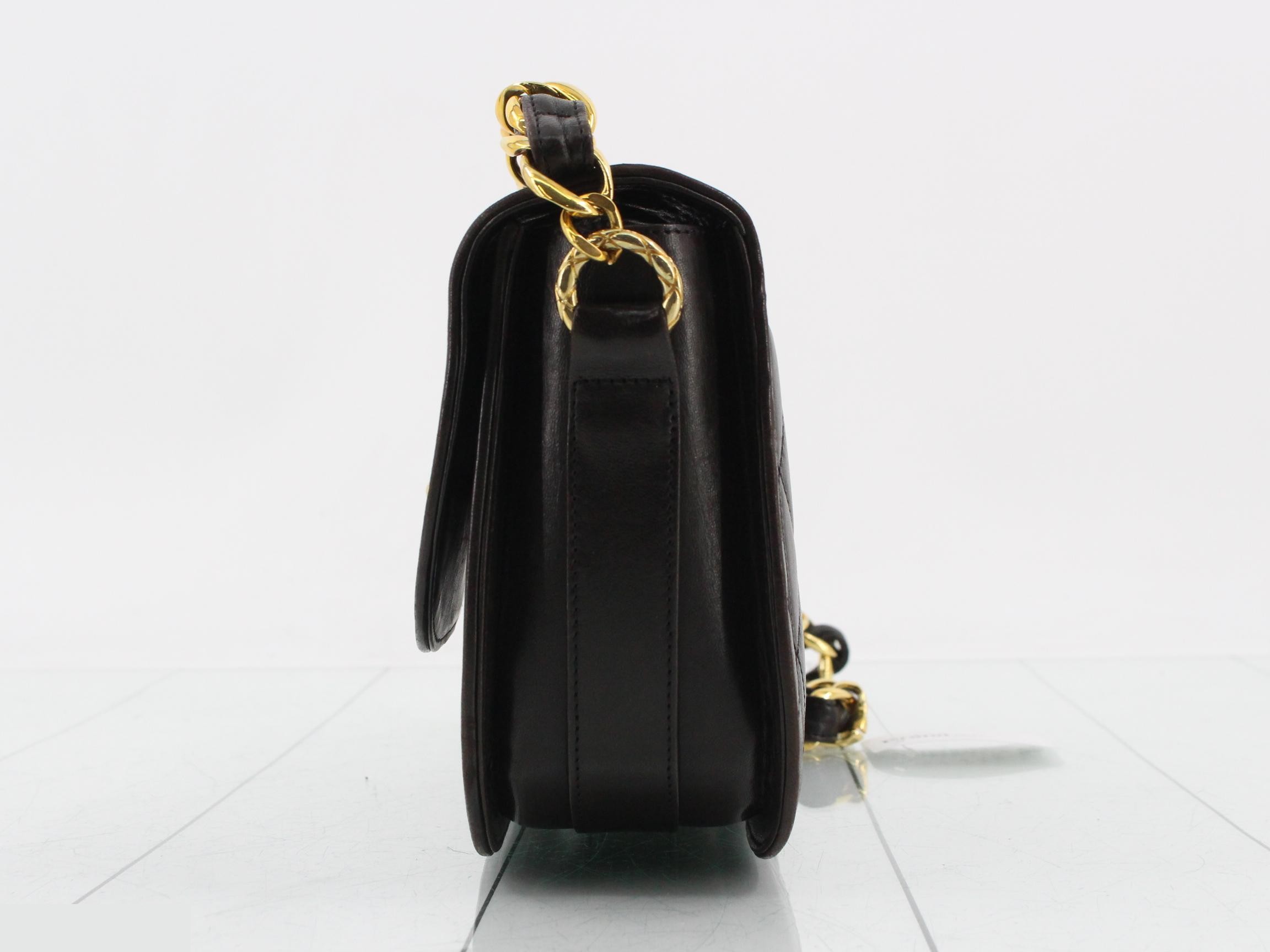 Matelassé (bag) - Shoulder bag — view 3