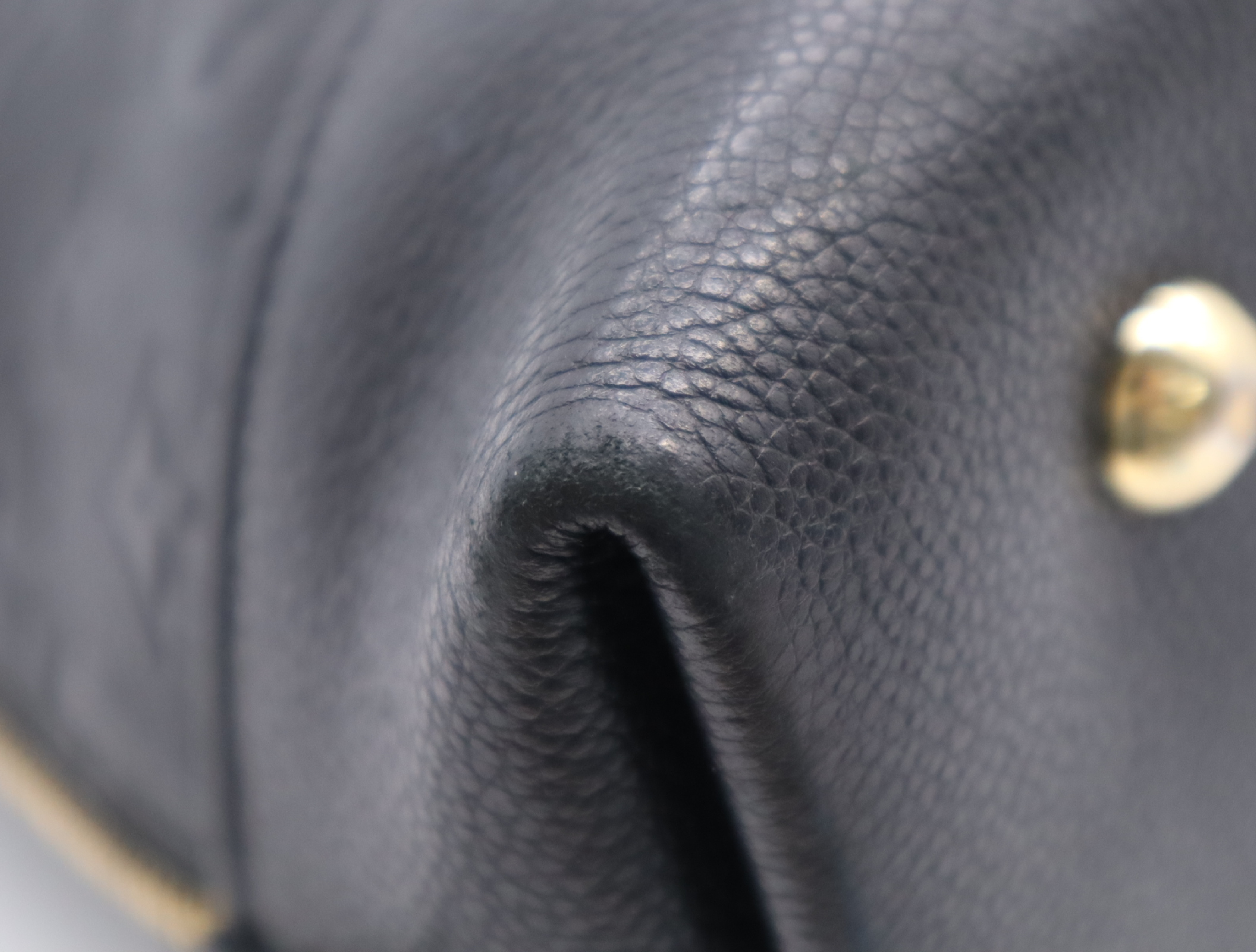 M44832 Empreinte Neo Alma PM Noir Handbag with 2 Keys and Clochette — view 6