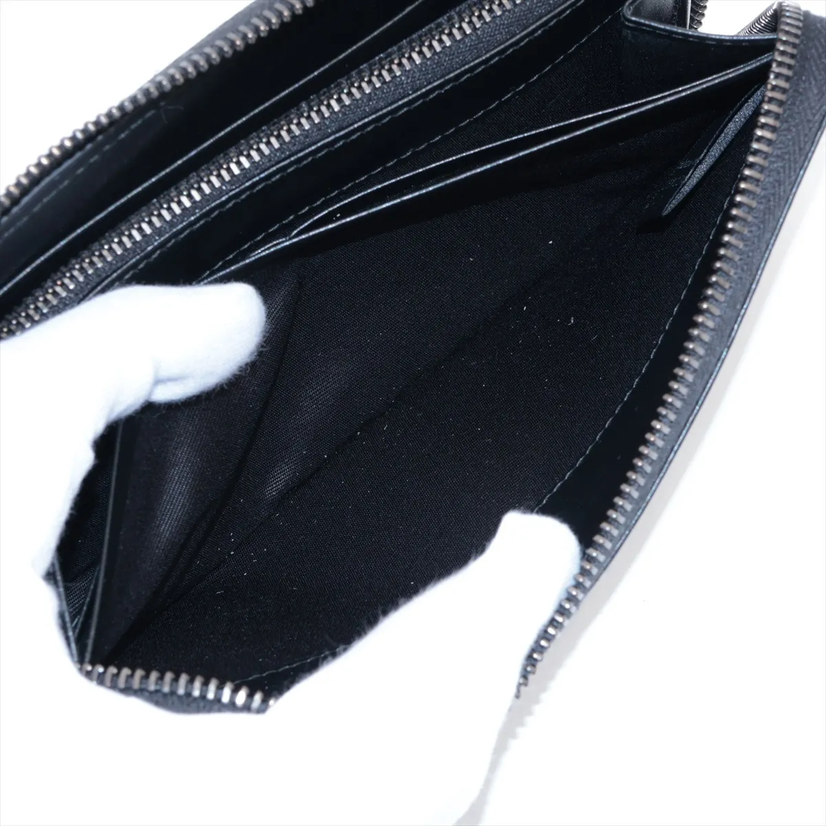 Serpenti Scaliermann Leather Round Zip Wallet Black — view 7