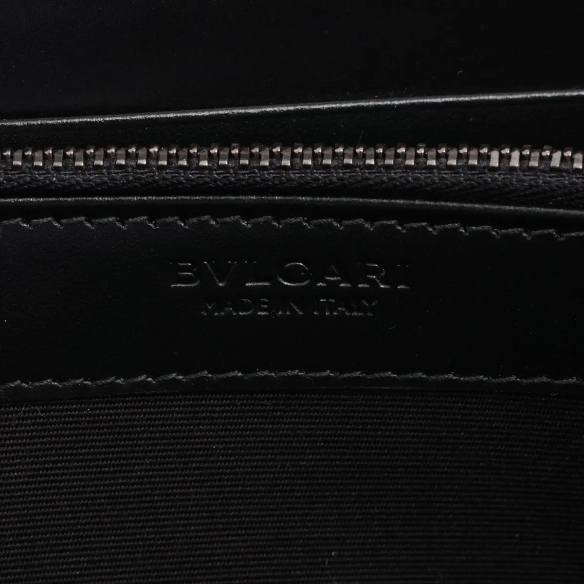 Serpenti Scaliermann Leather Round Zip Wallet Black — view 9