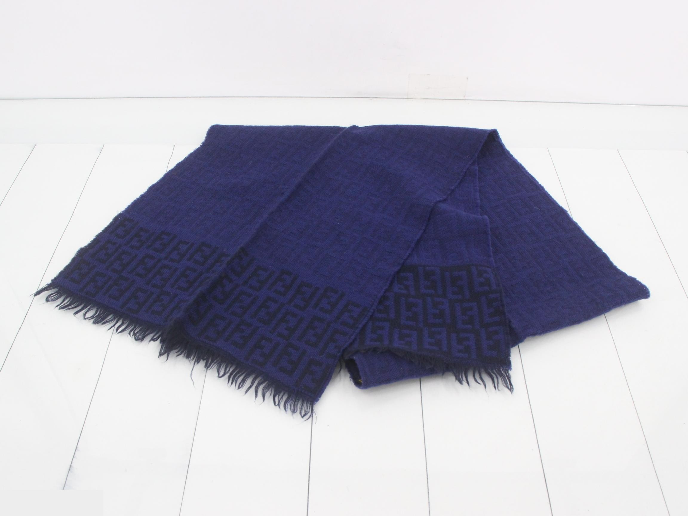 ZUCCA scarf with tag — view 2