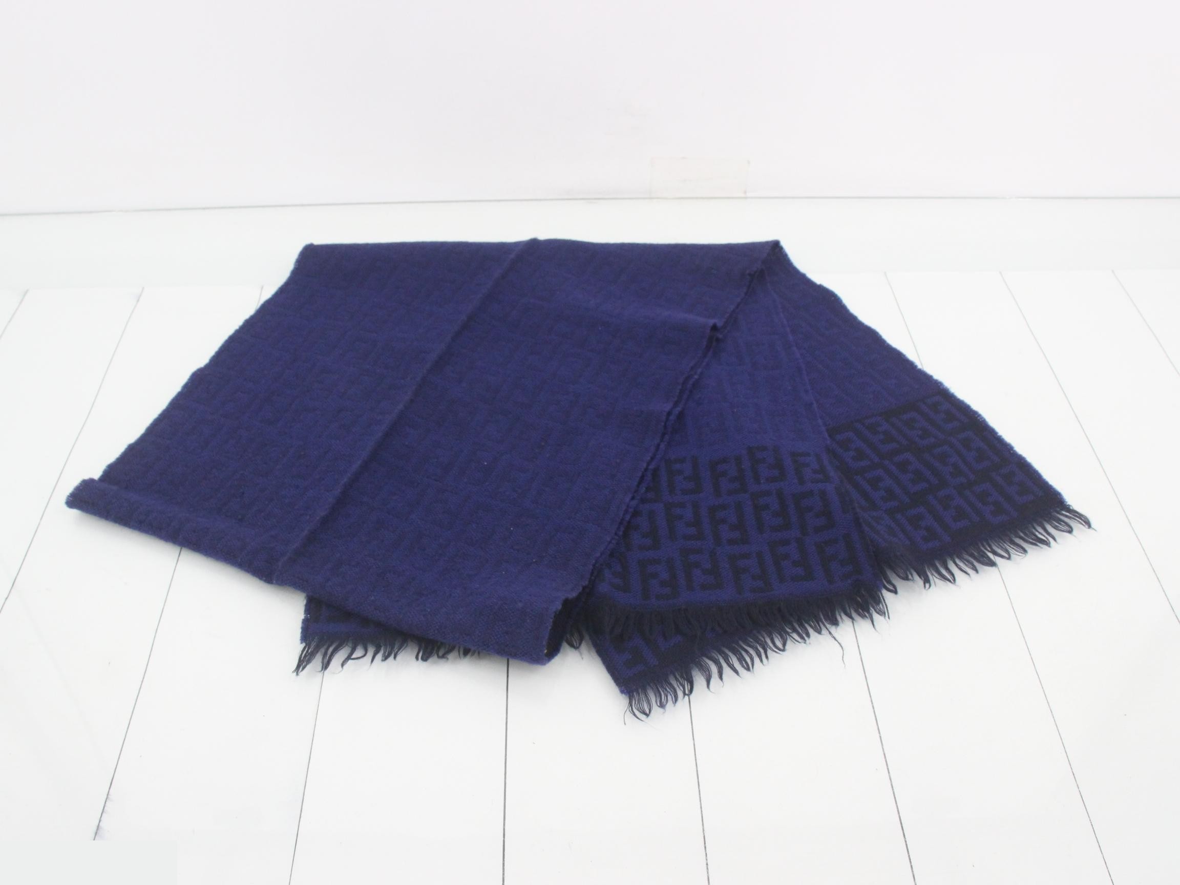 ZUCCA scarf with tag — view 3