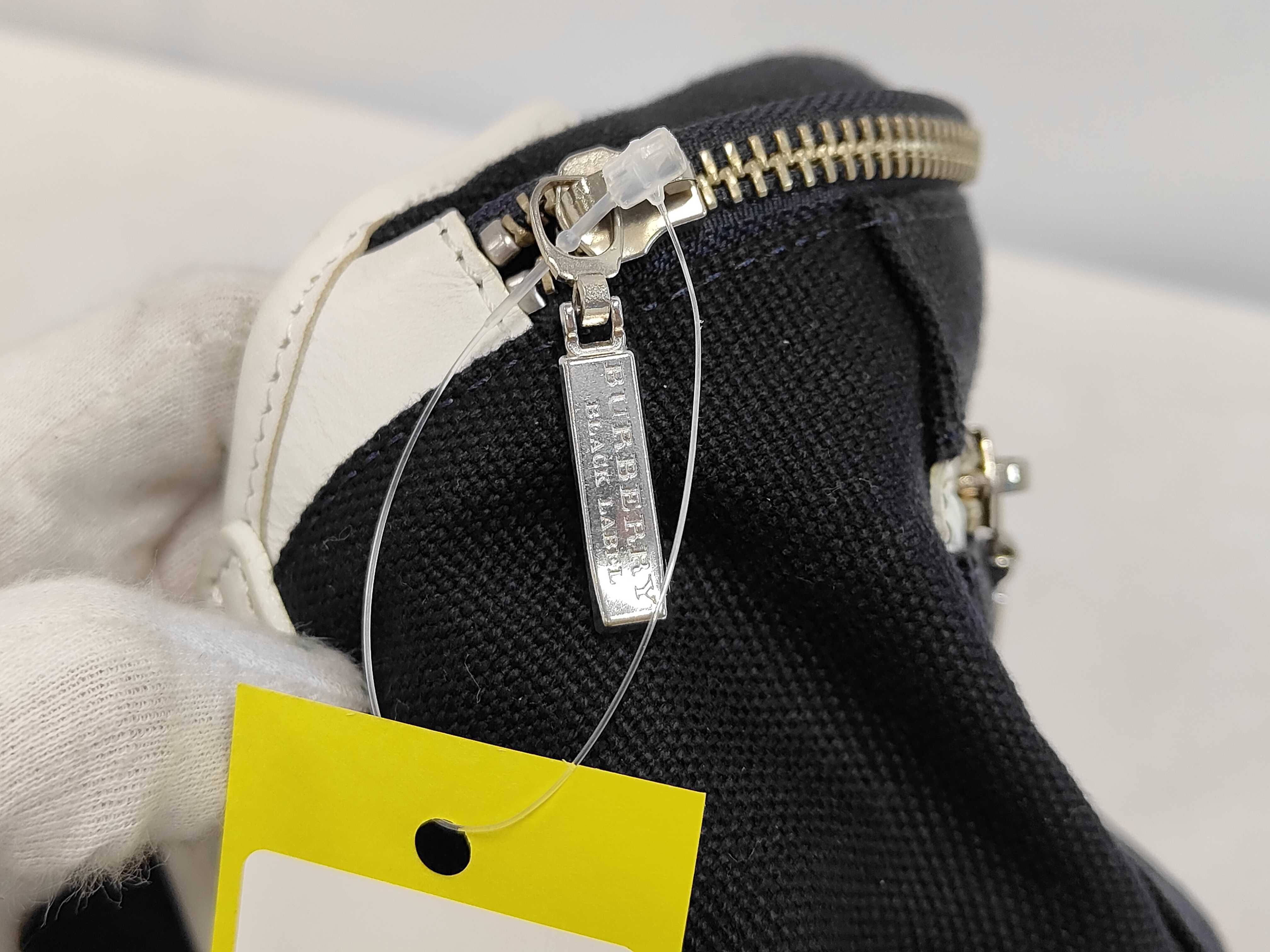 Black Label Waist Bag — view 8