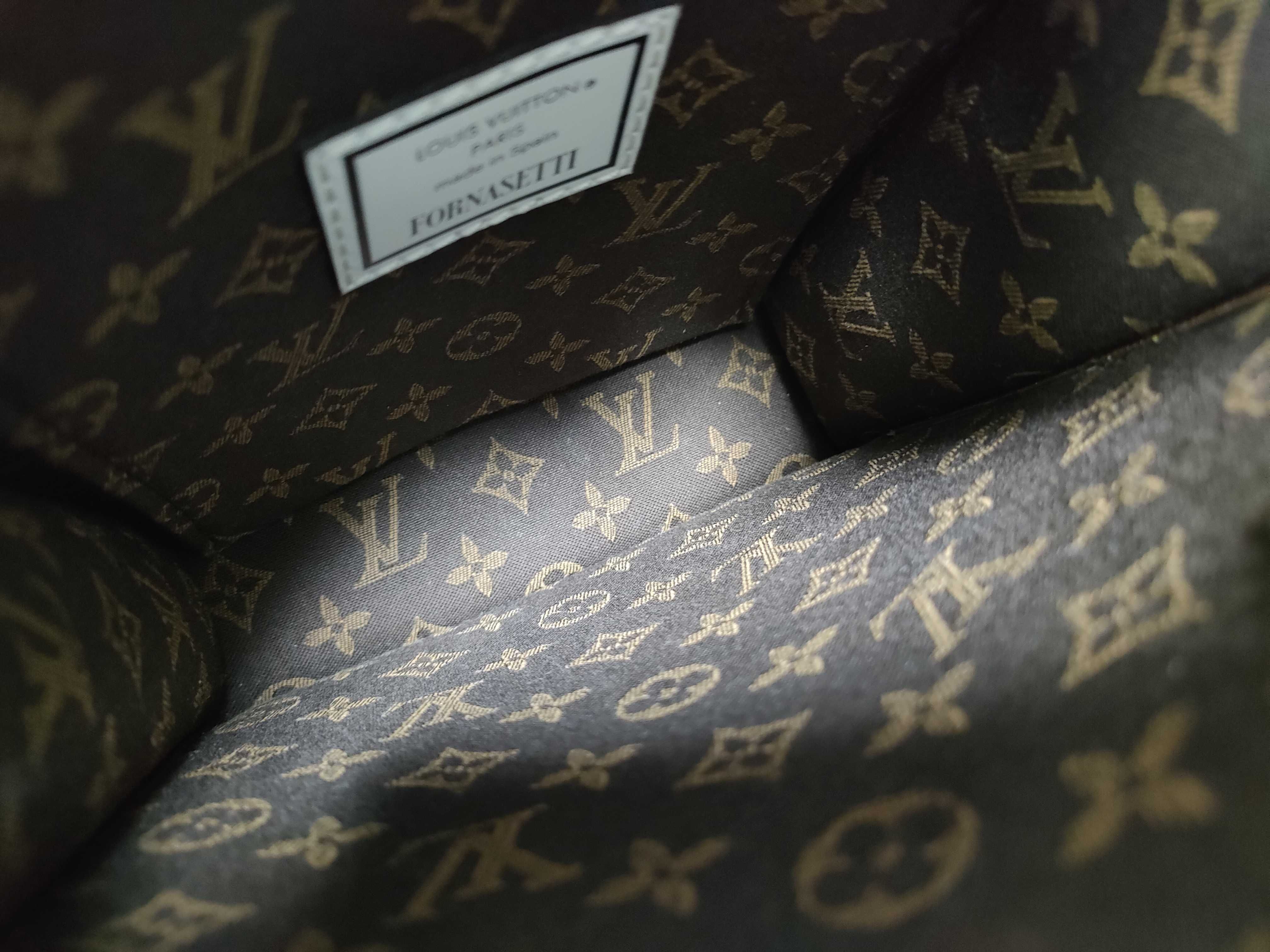 LV Petite Sac Plat M80991 Handbag — view 10
