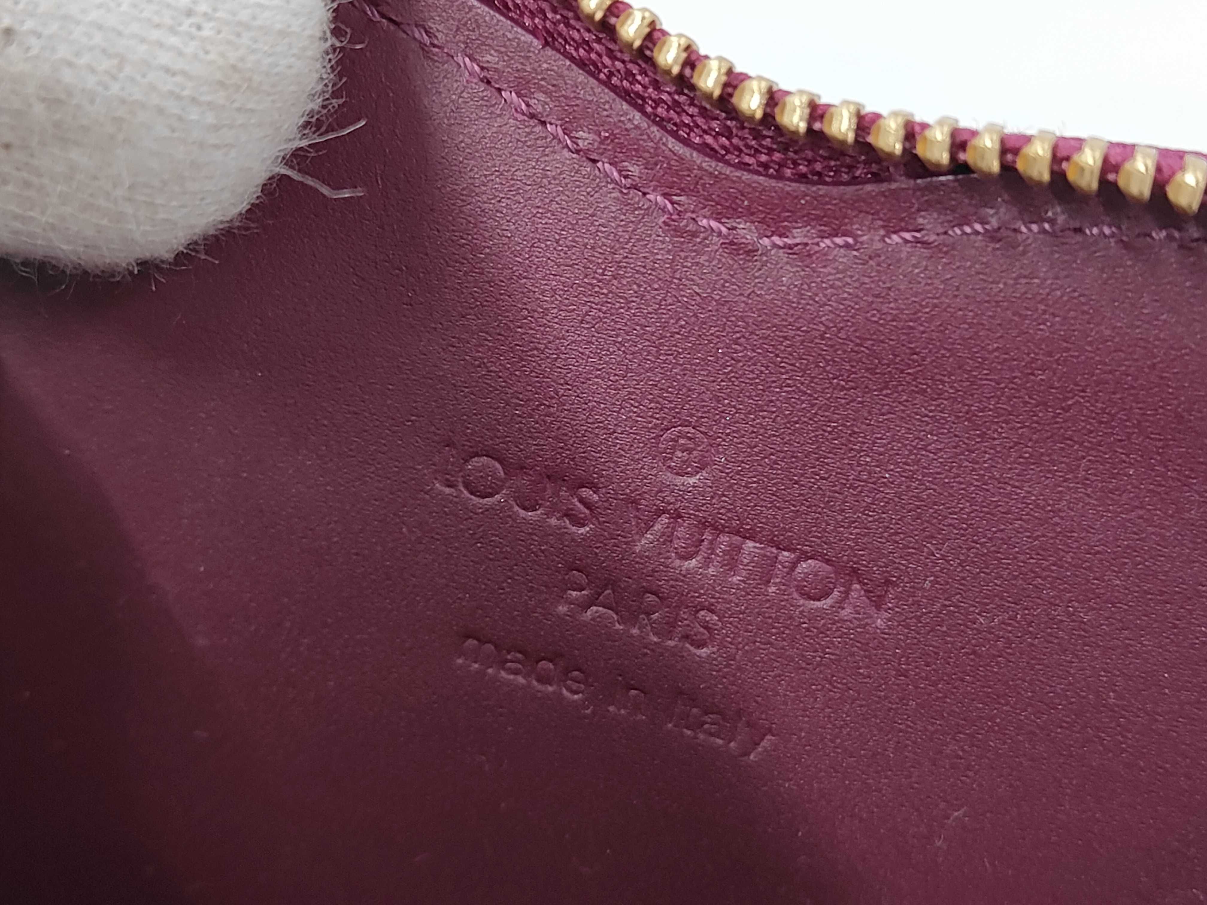 Vernis Portemonnaie Coeur Violette Coin Case (No Serial Number) — view 6