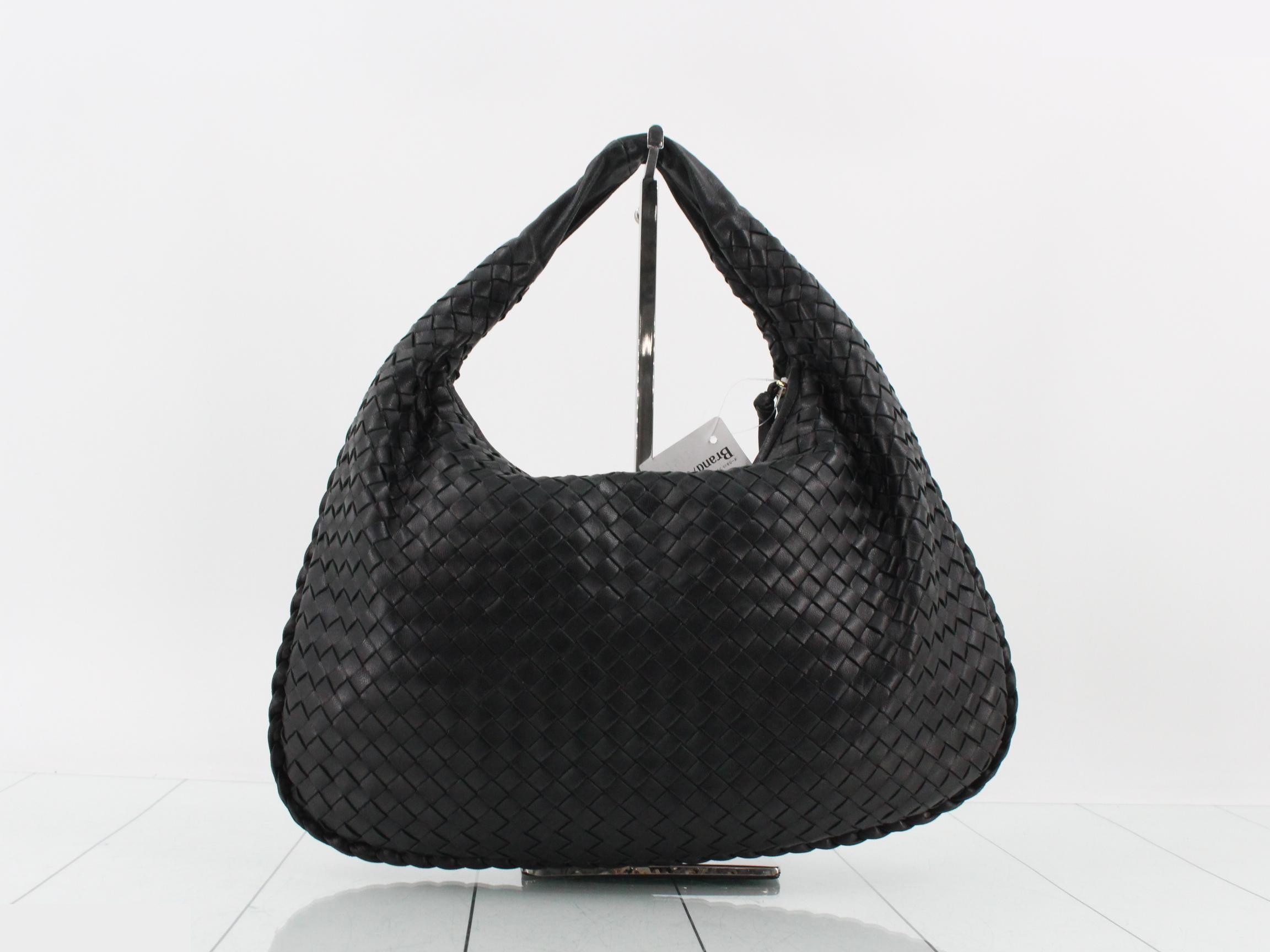 Hobo Intrecciato Black Shoulder Bag — view 2