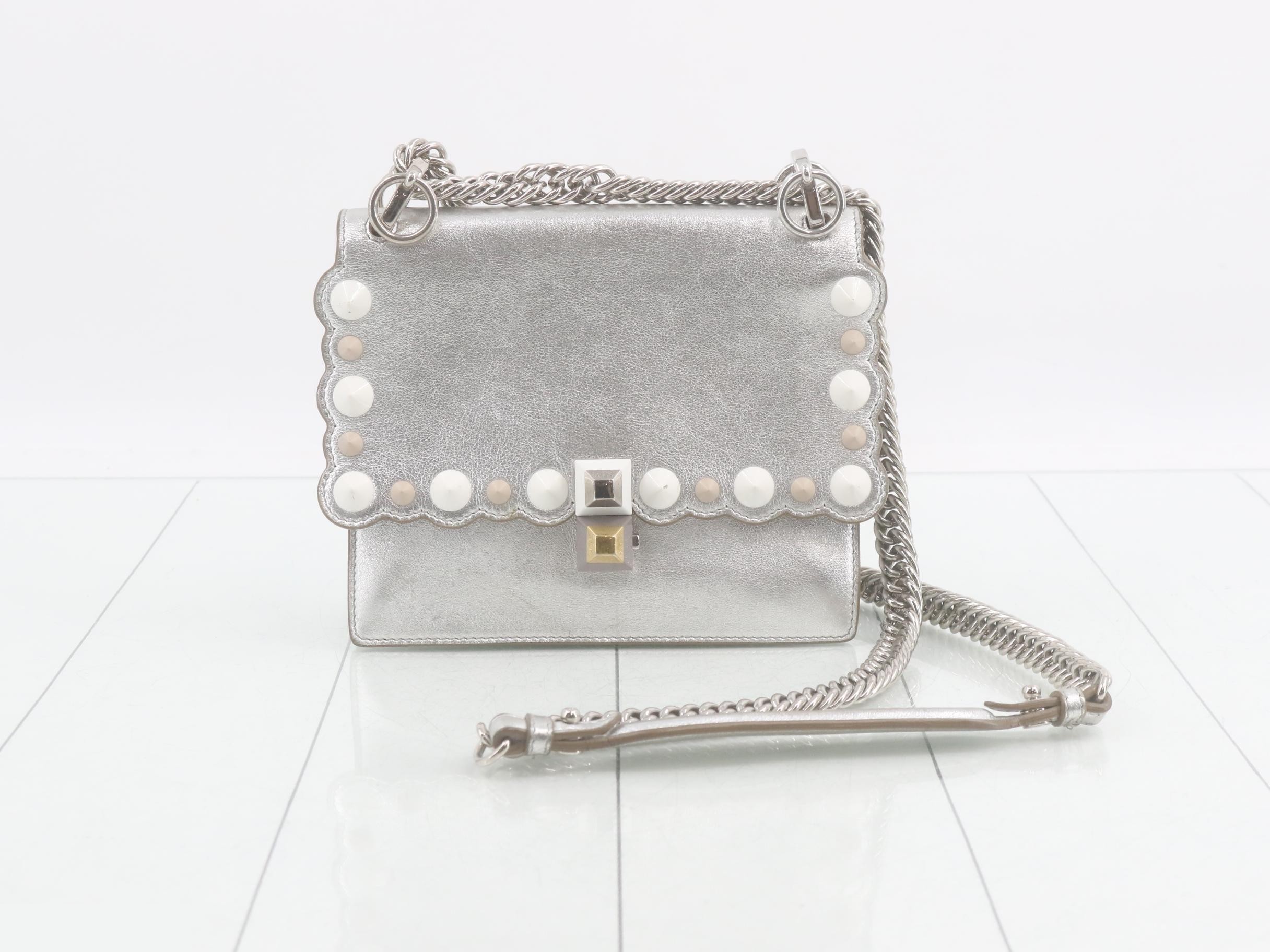 Kanai Shoulder Bag