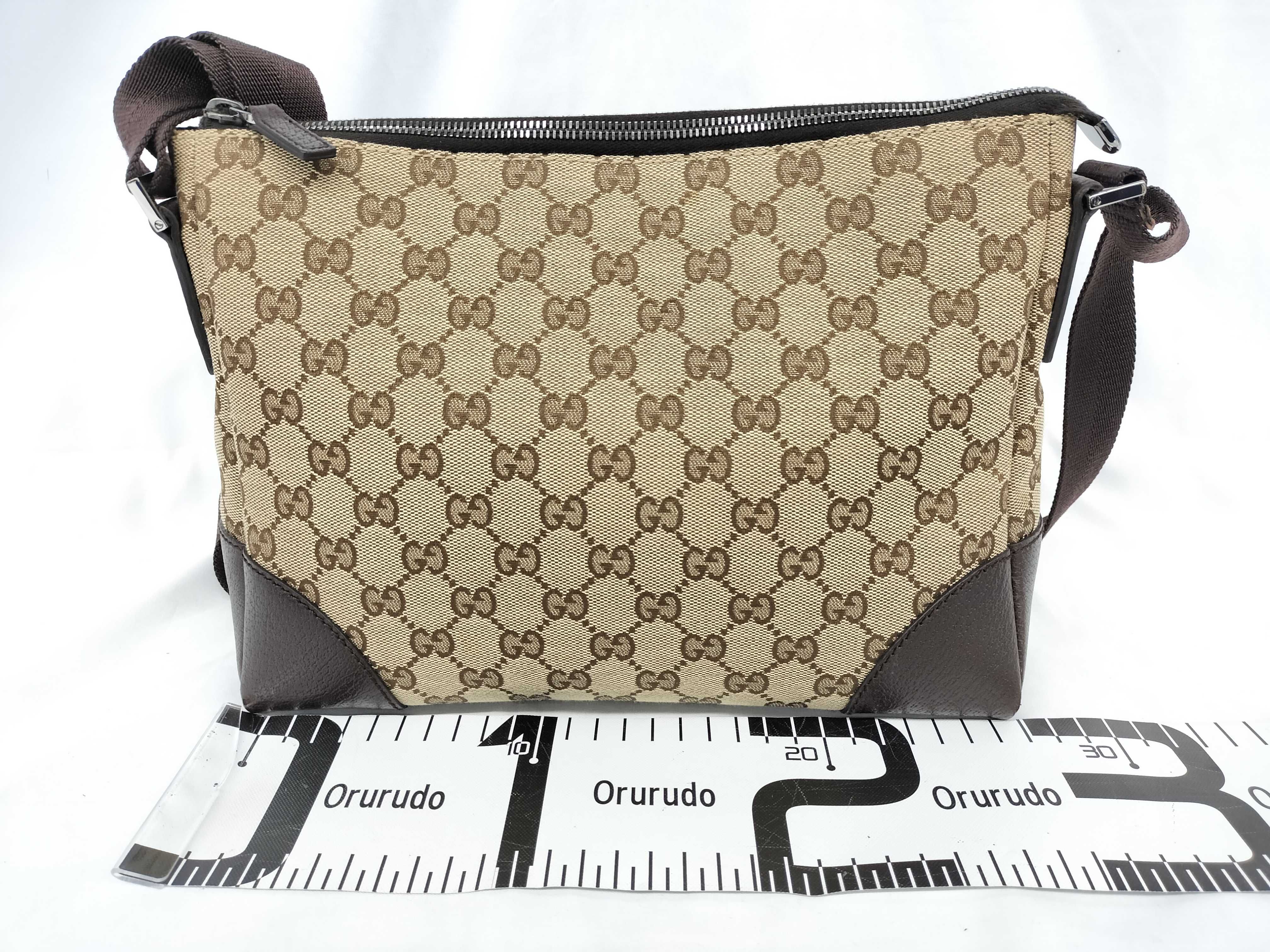 GG Canvas Shoulder Bag 114273.203998 Shoulder Bag — view 2