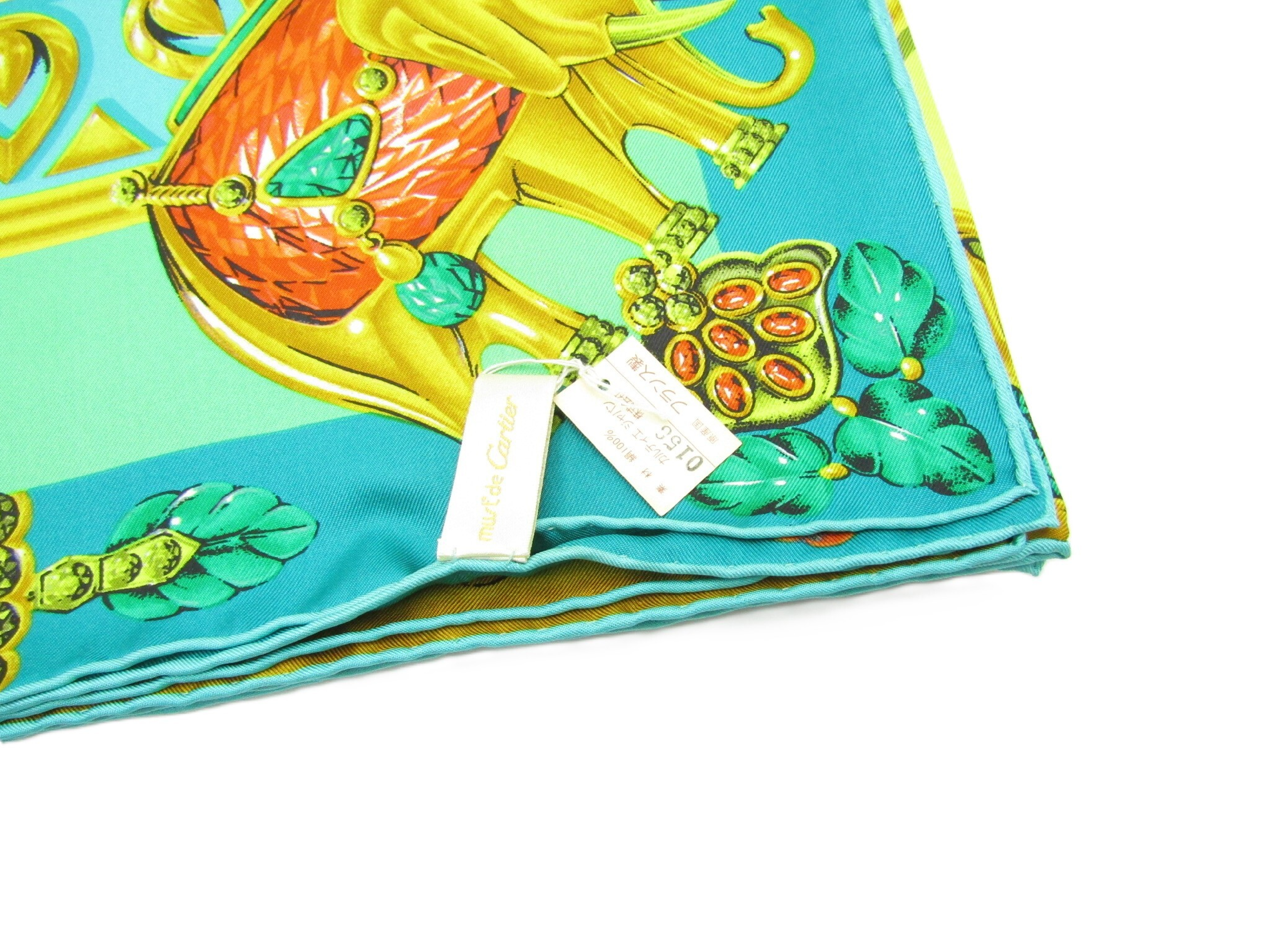 scarf, Parade des Elephants, green silk, #88cm x 86cm, other accessories. — view 2