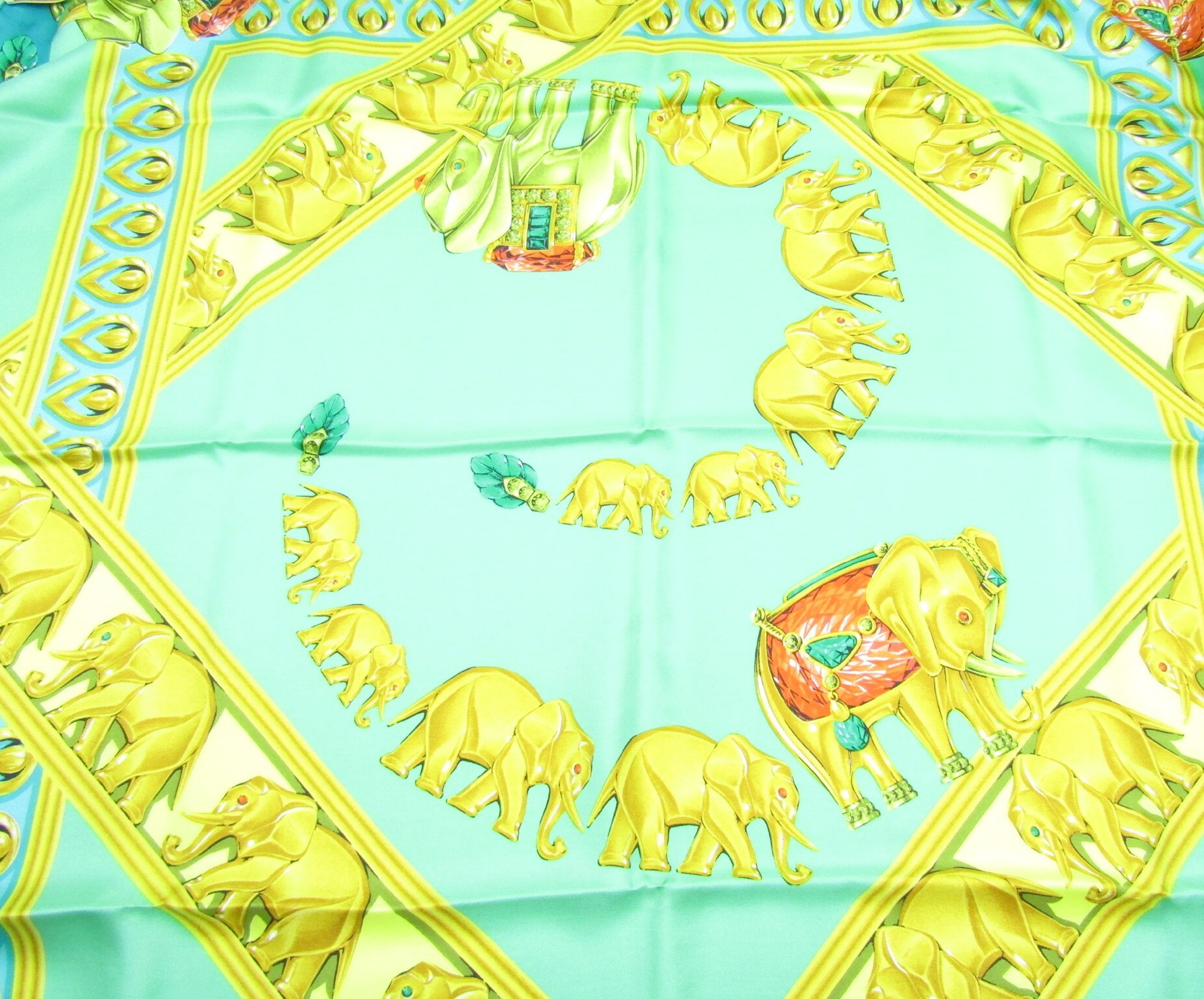 scarf, Parade des Elephants, green silk, #88cm x 86cm, other accessories. — view 4