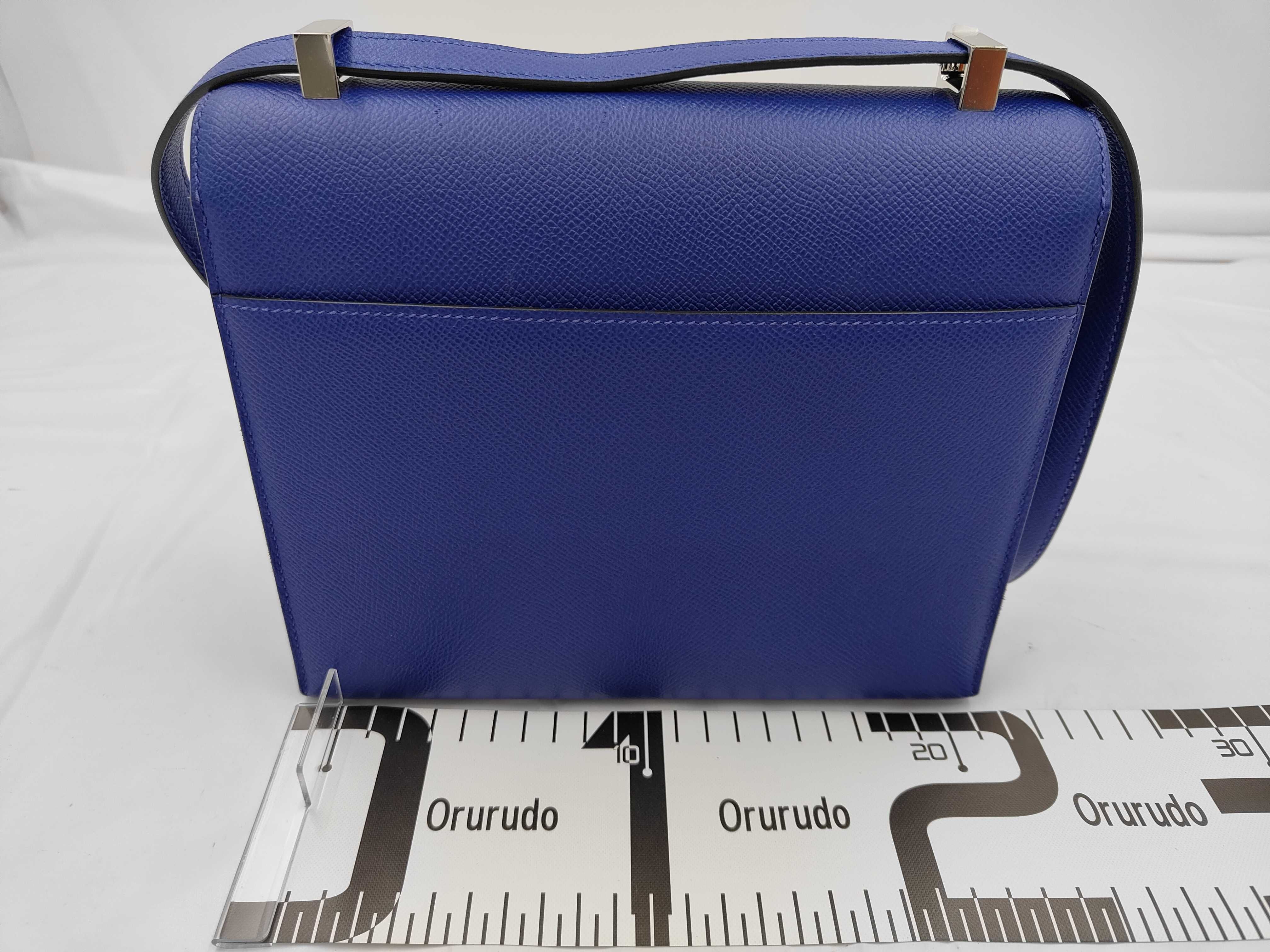 Veroux 23 Epsom Blue Saphir A Stamp SV Shoulder Bag — view 2