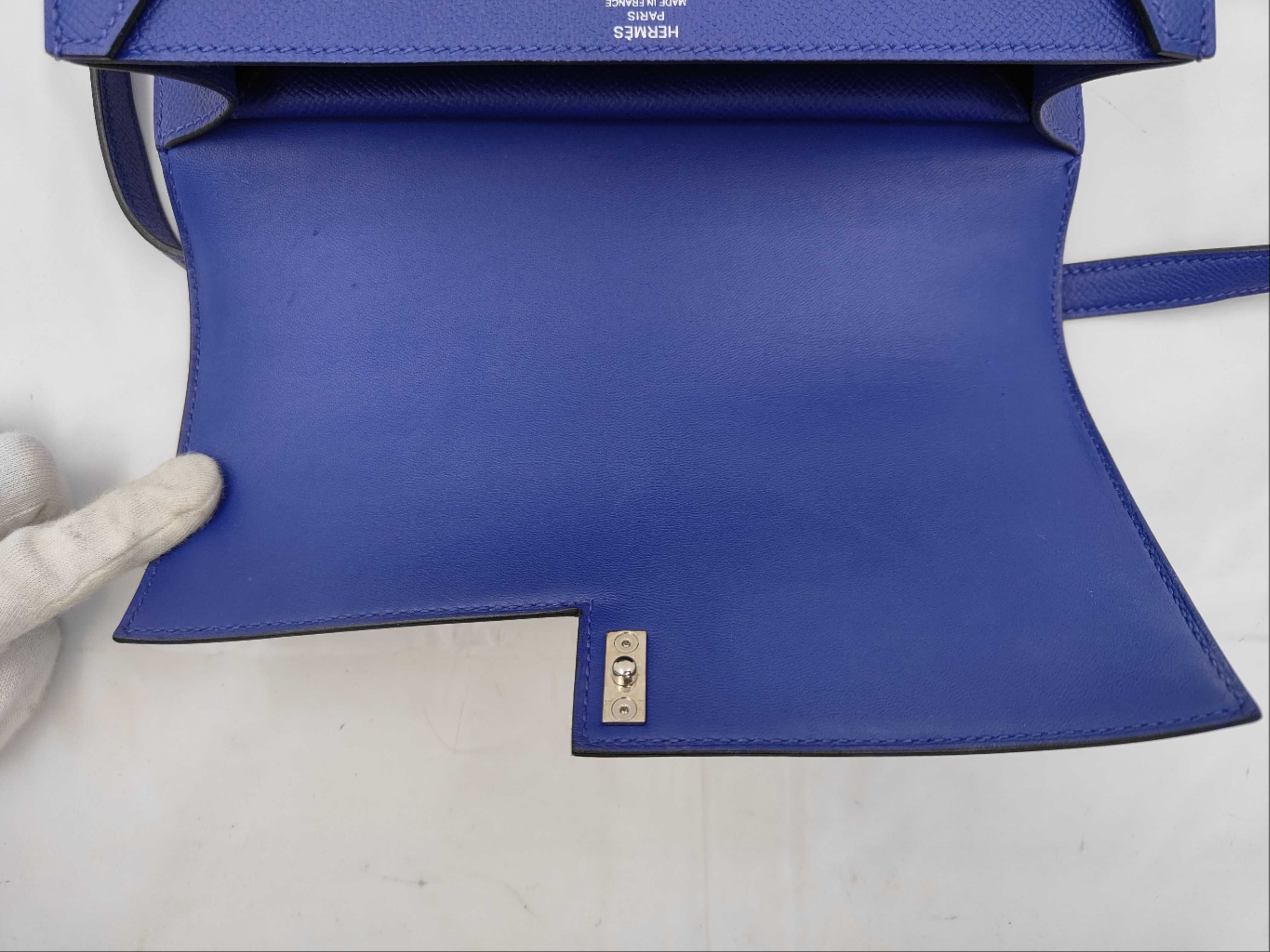 Veroux 23 Epsom Blue Saphir A Stamp SV Shoulder Bag — view 6