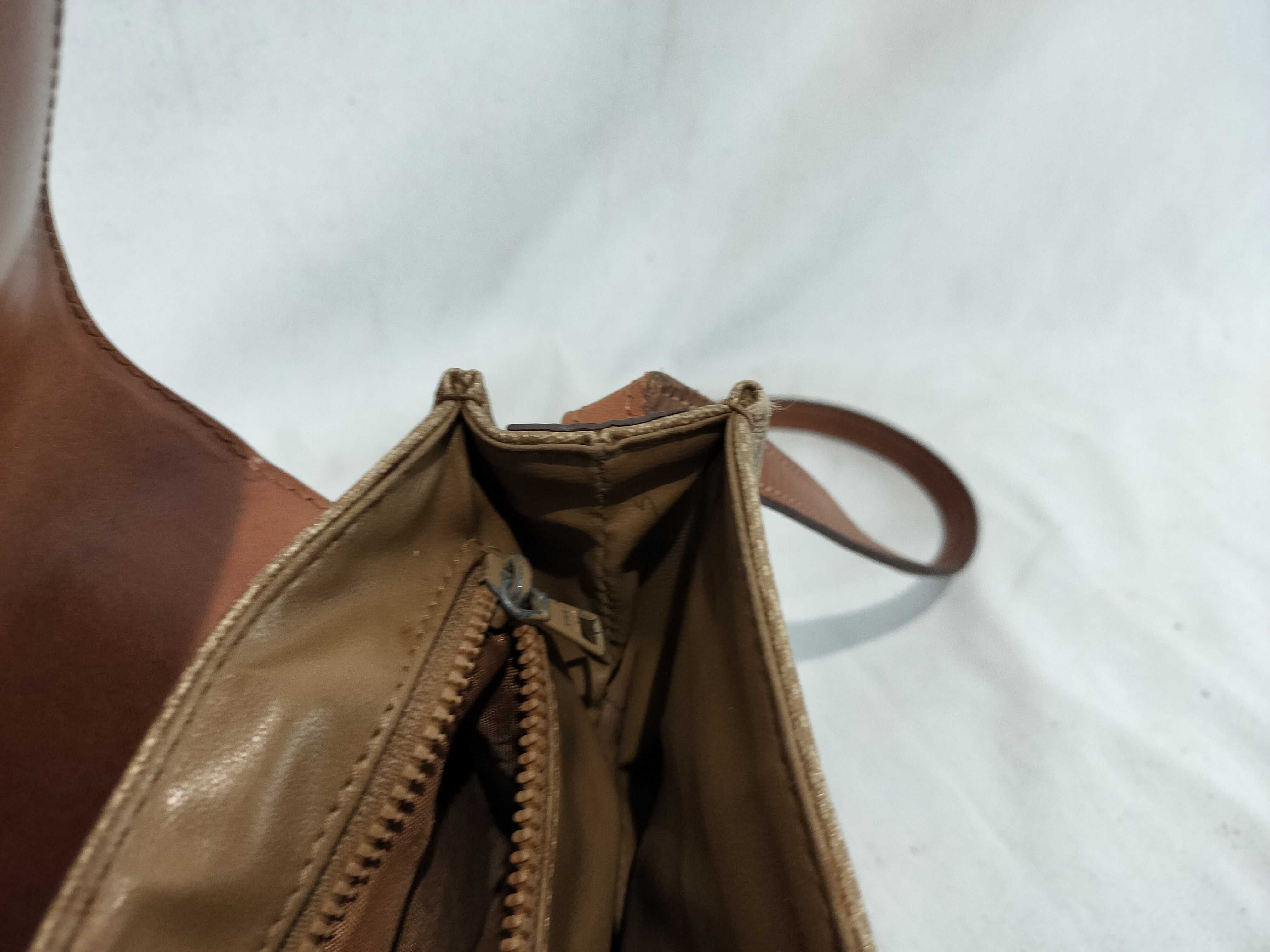 M06 Shoulder Bag — view 13