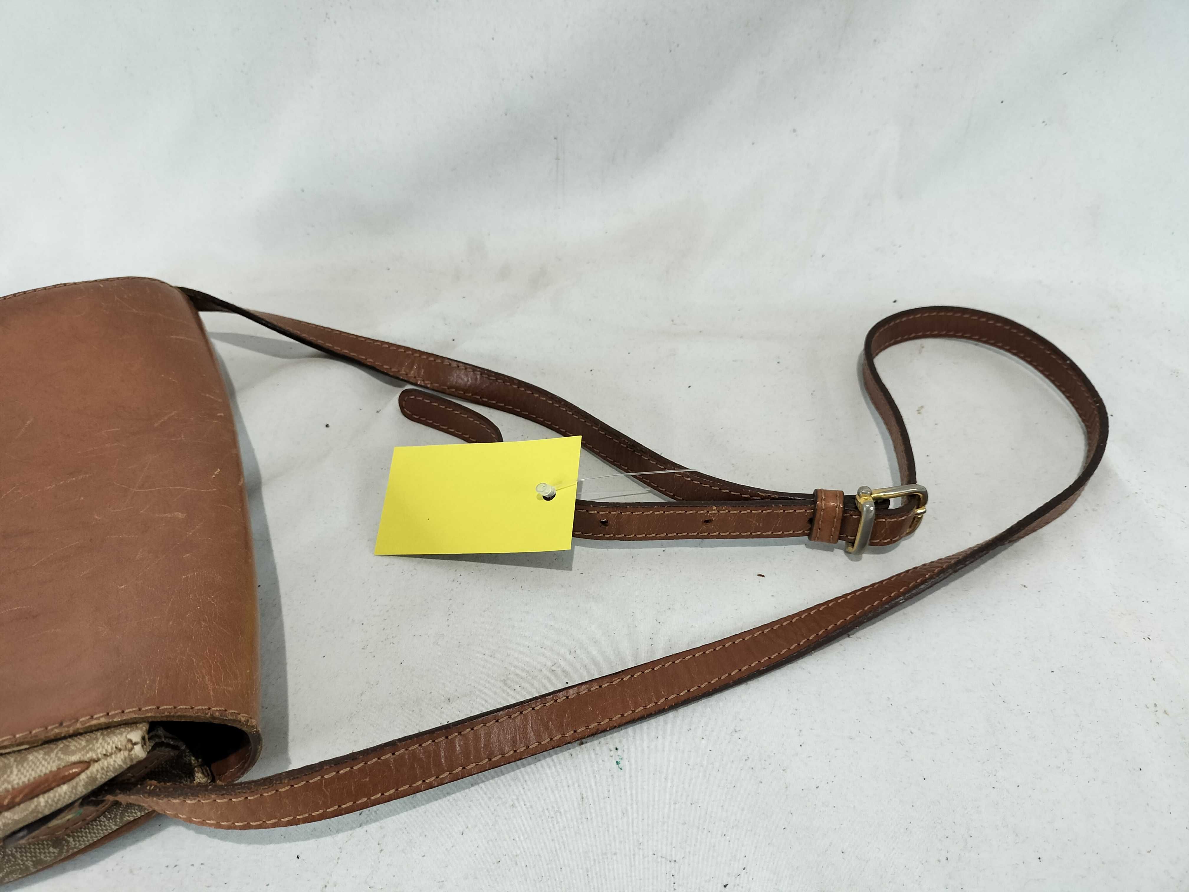 M06 Shoulder Bag — view 4