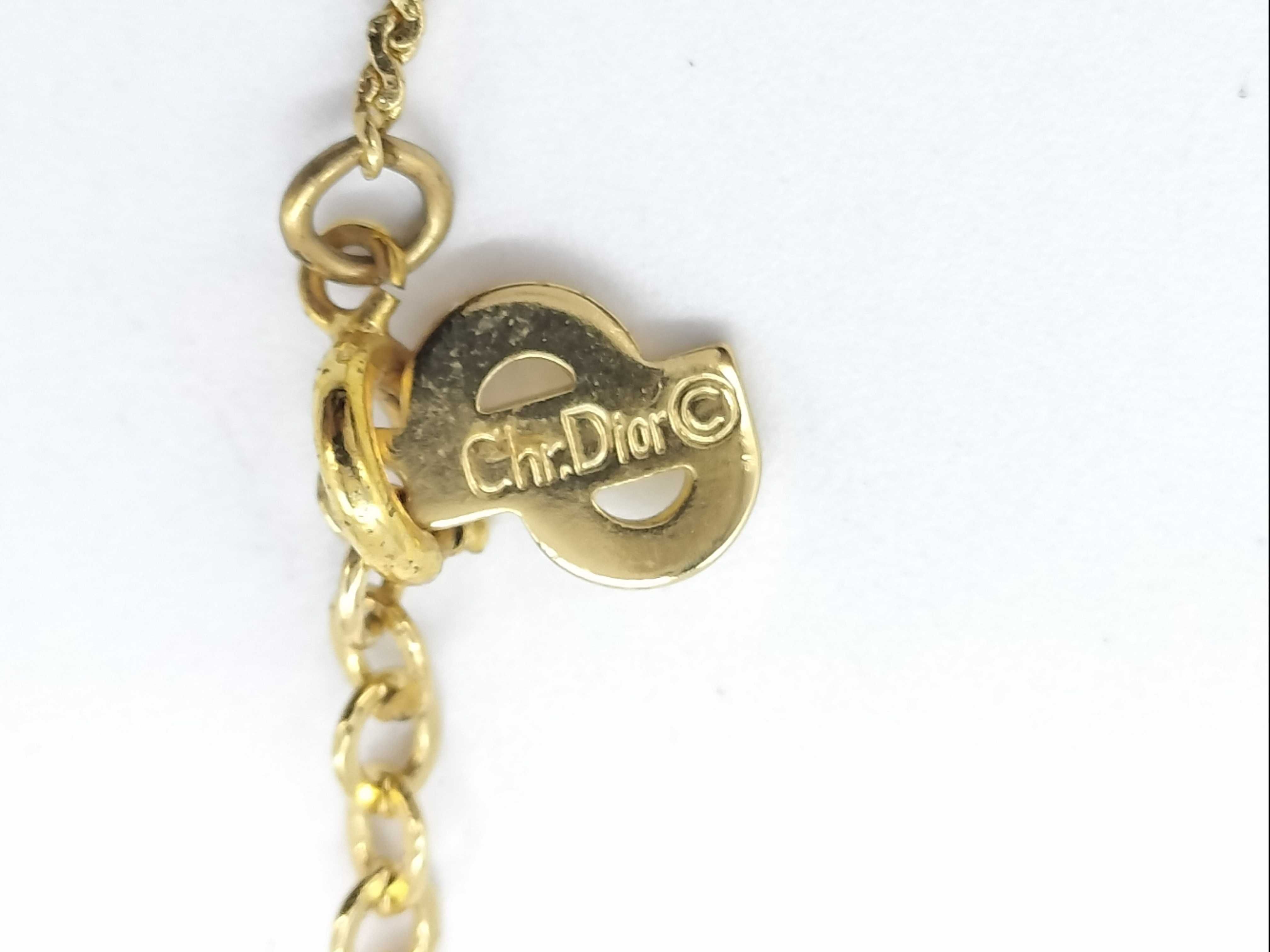 logo gold necklace — view 4