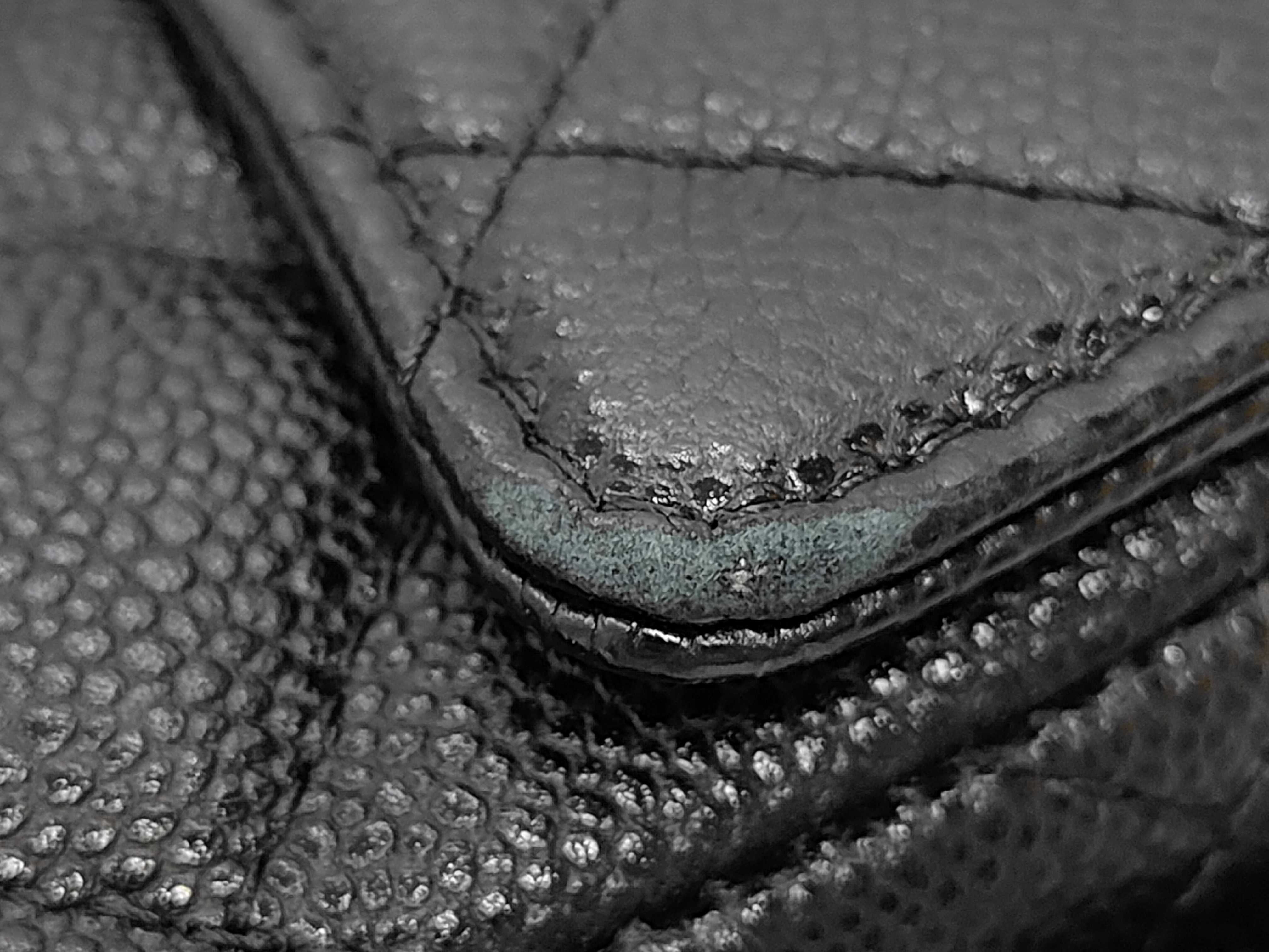 Timeless Classic Caviar Skin Black Chain Clutch Shoulder Bag AP4425. Accessories: Box, dust bag, shopping bag. — view 13