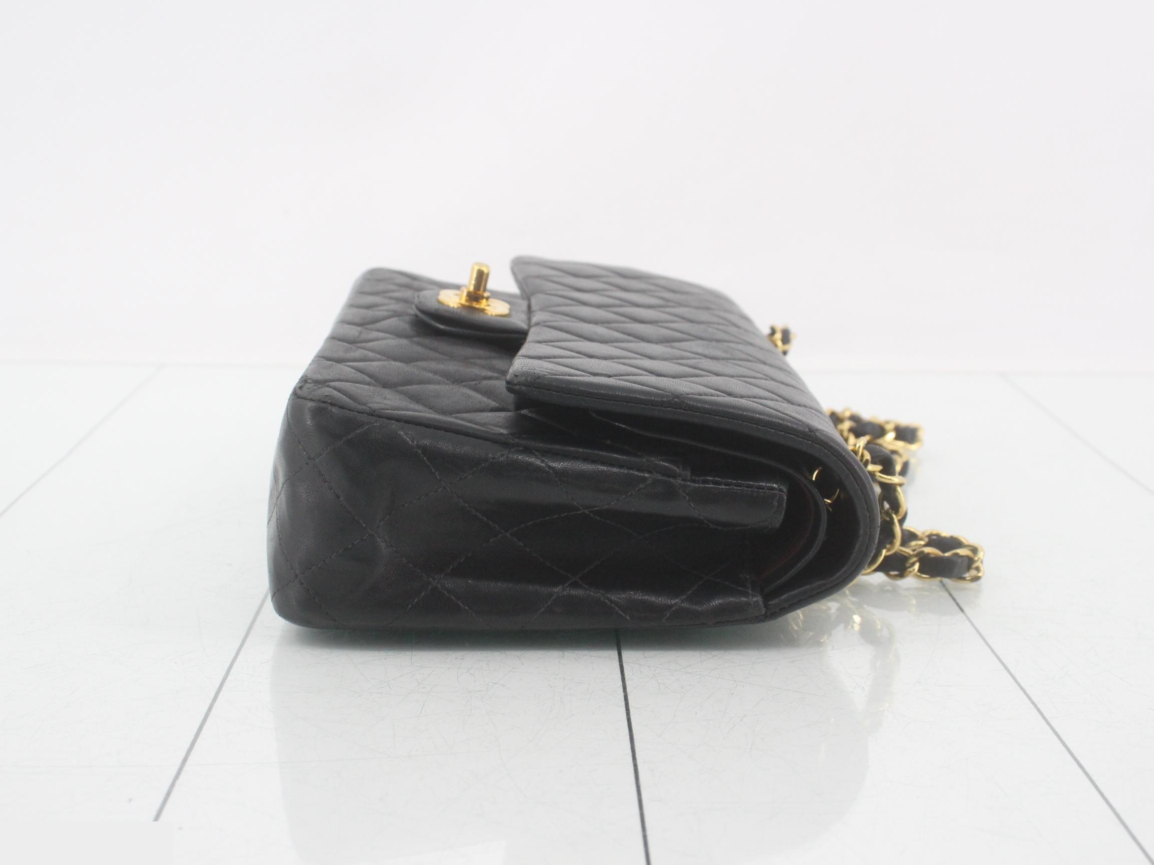 Matelassé 25 Double Chain Shoulder Bag, Double Flap, Lambskin, Black, Series 6, W25 — view 3