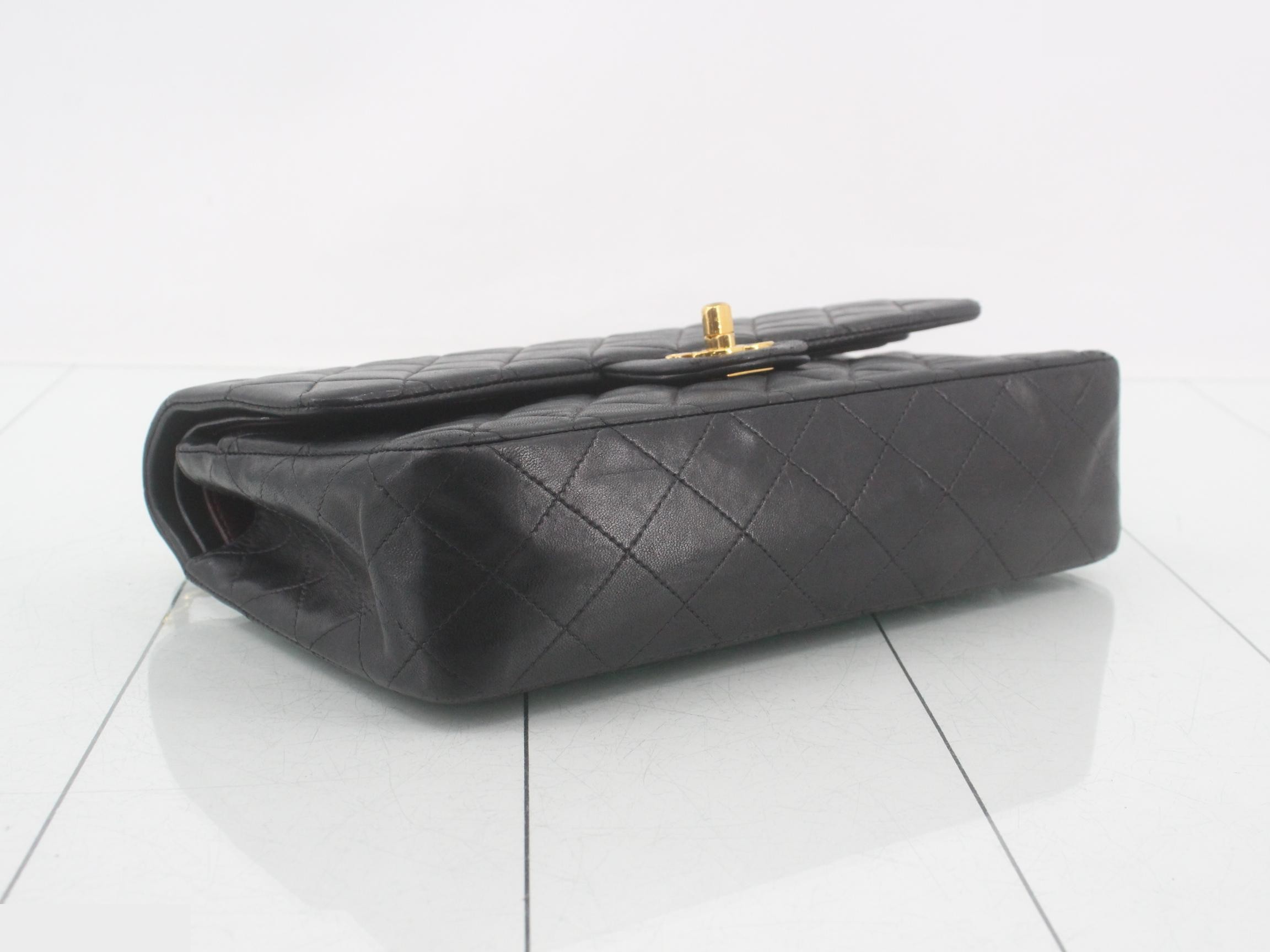 Matelassé 25 Double Chain Shoulder Bag, Double Flap, Lambskin, Black, Series 6, W25 — view 5