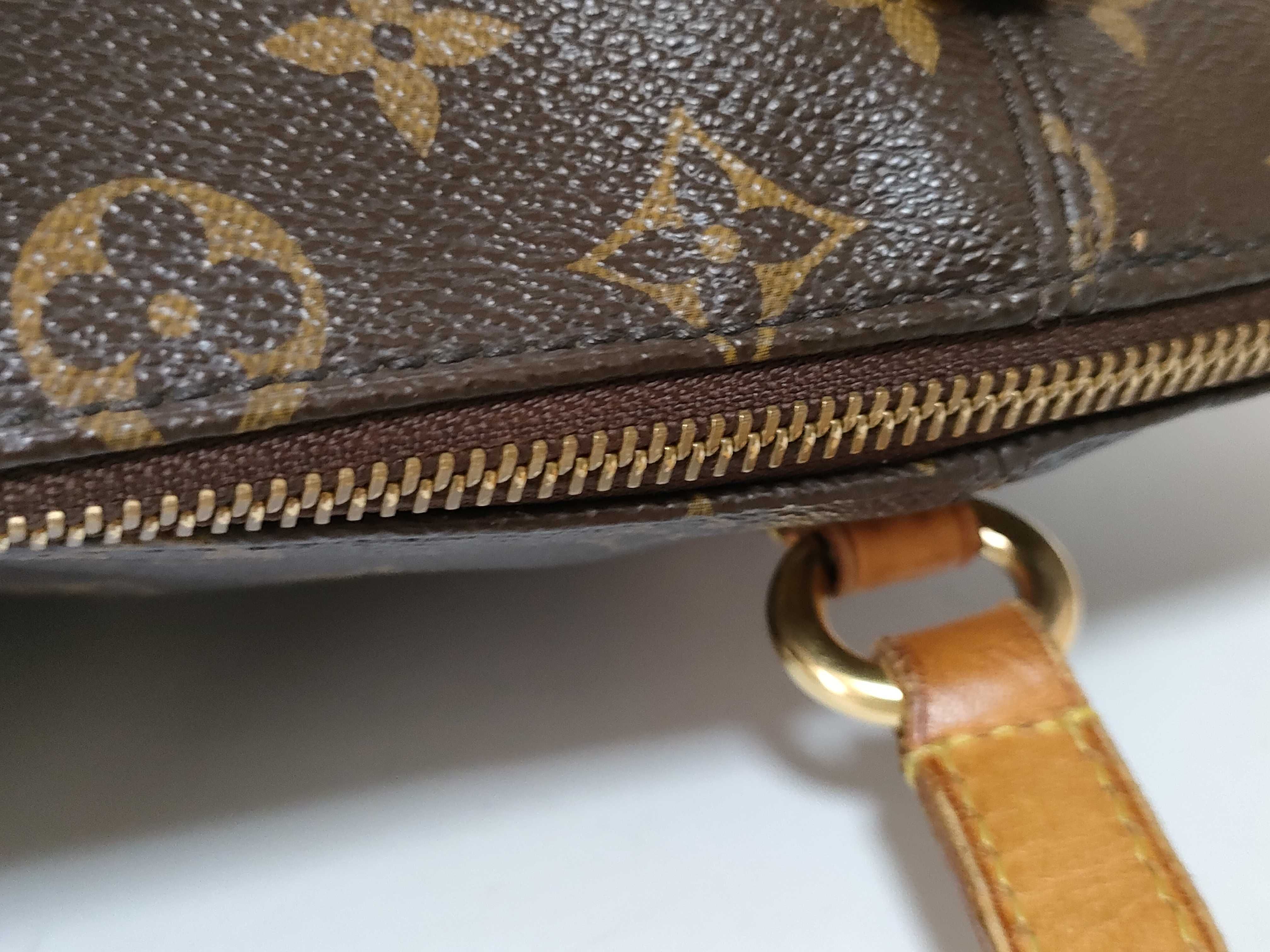 Monogram Louis Vuitton Totally PM Monogram Tote Bag — view 6