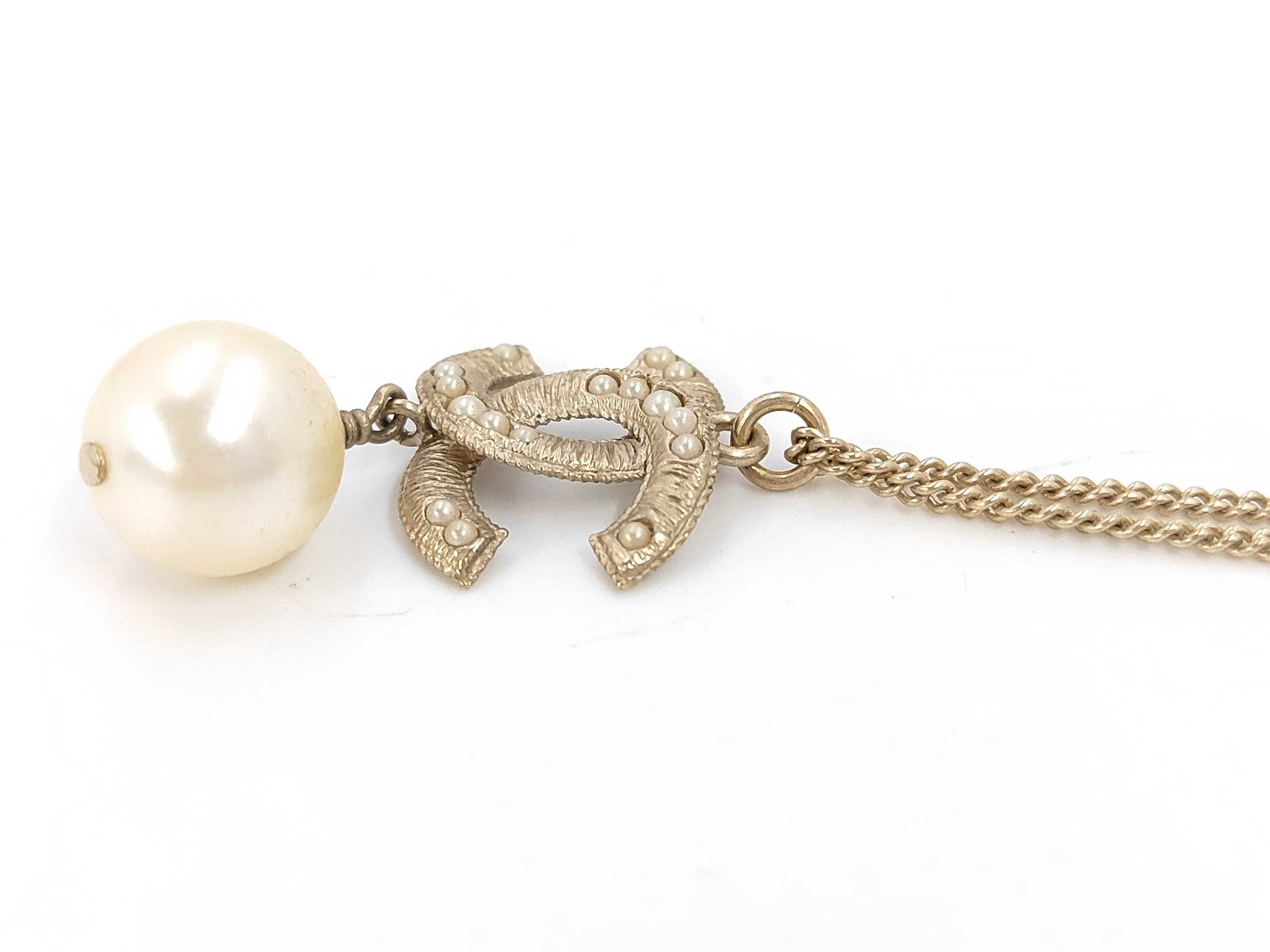 necklace — view 2