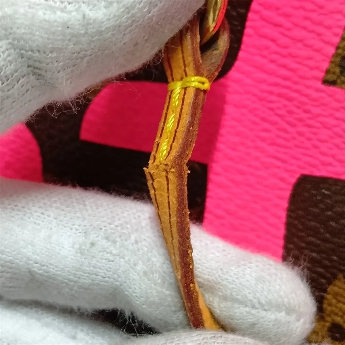 Monogram Graffiti Neverfull GM M93701 SP0029 Pink x Brown — view 11