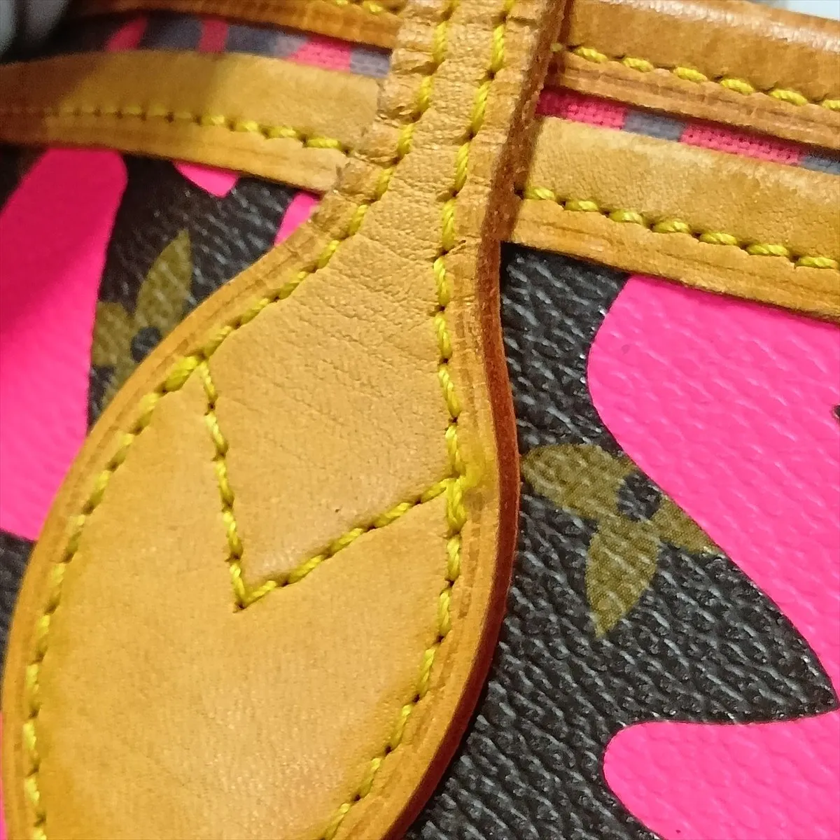 Monogram Graffiti Neverfull GM M93701 SP0029 Pink x Brown — view 12