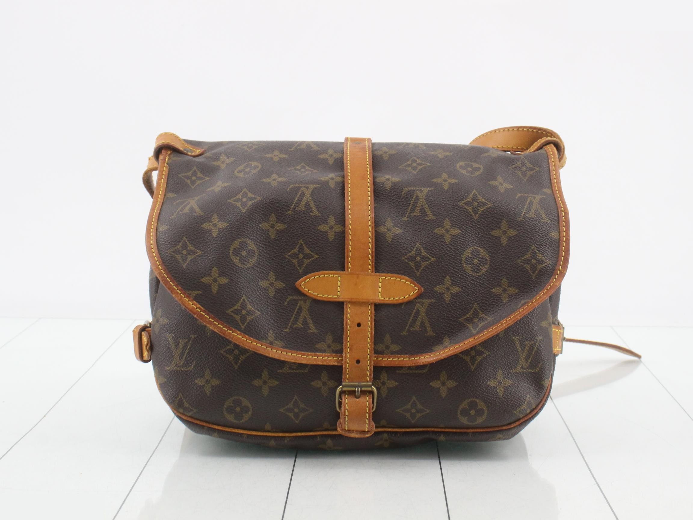 Monogram Saumur 30 — view 2