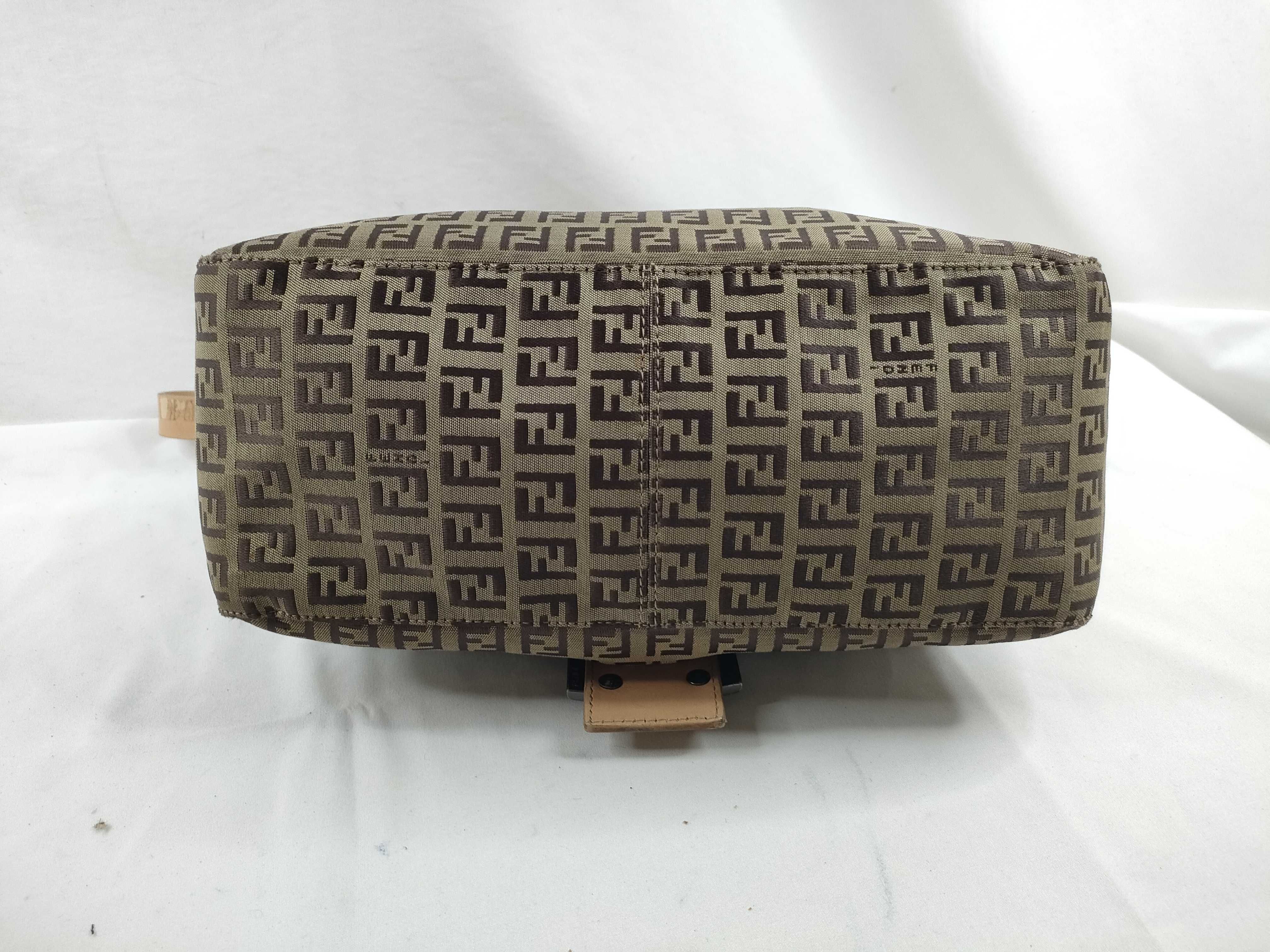 Zucchino Mamma Bucket Shoulder Bag — view 4