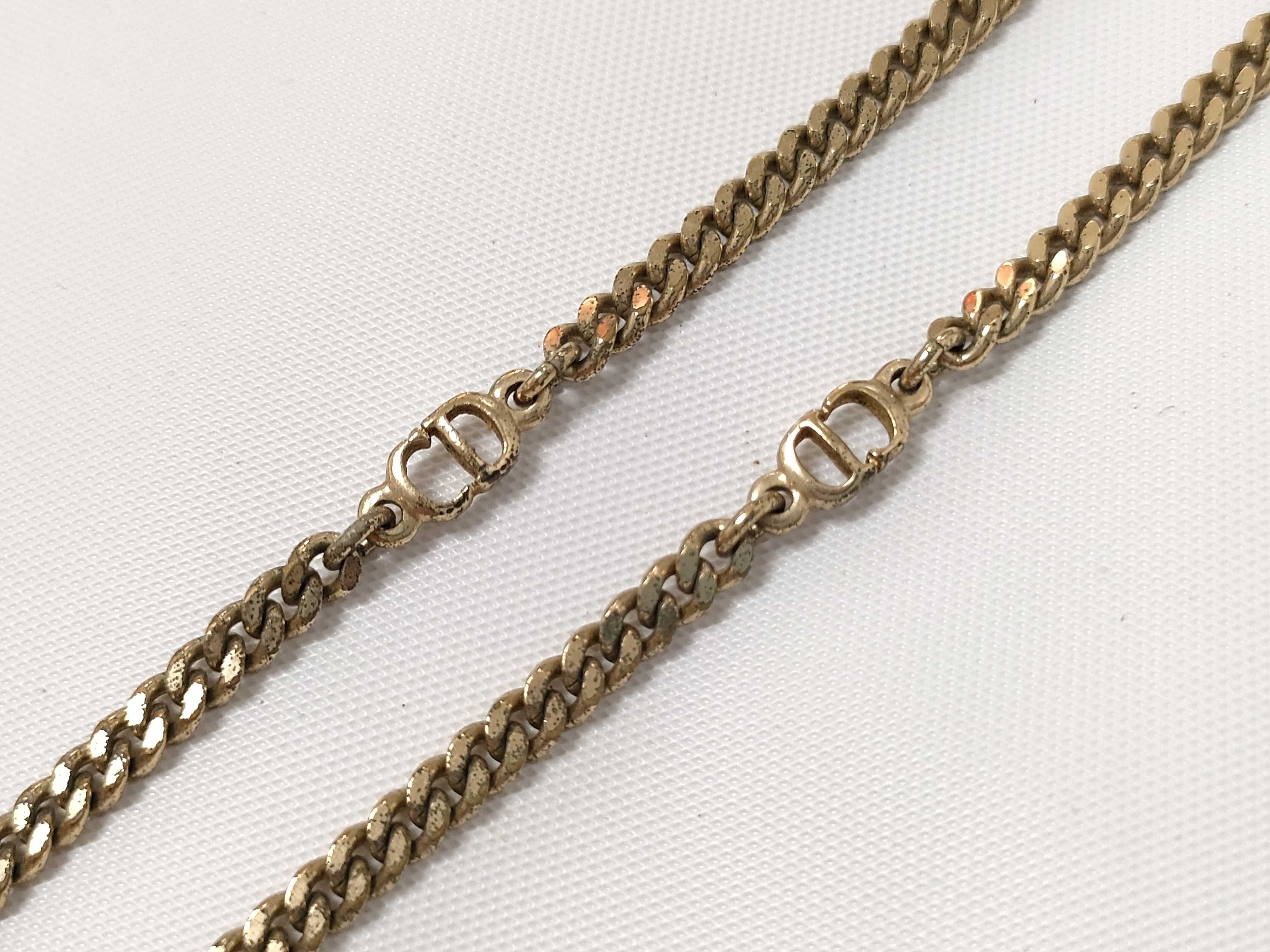 necklace — view 3