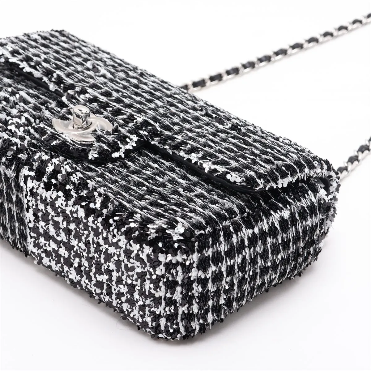 [Individually packaged] Chanel Coco Mark Sequin x Leather Single Flap Single Chain Bag Black x White Silver Hardware H98779EL Random Plate — view 3