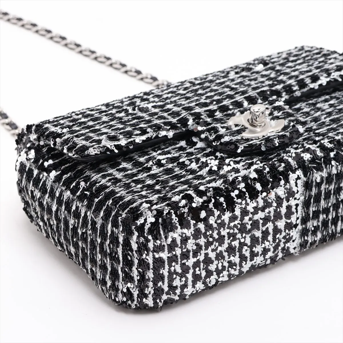 [Individually packaged] Chanel Coco Mark Sequin x Leather Single Flap Single Chain Bag Black x White Silver Hardware H98779EL Random Plate — view 4